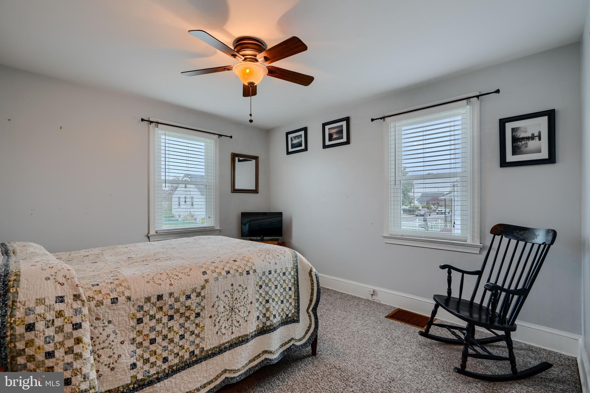 LYNCH POINT - Residential