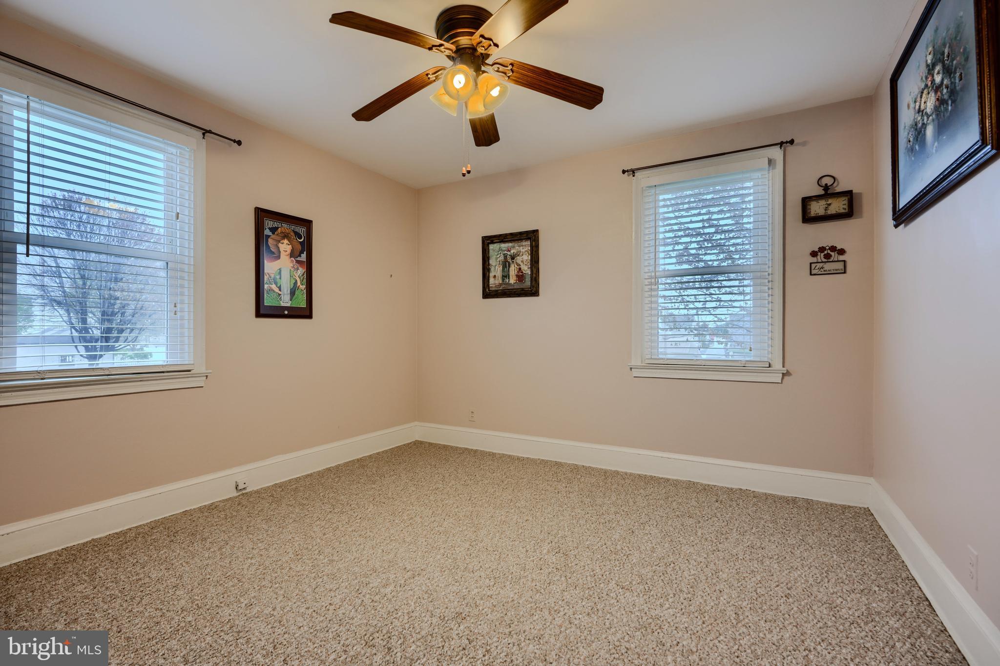 LYNCH POINT - Residential