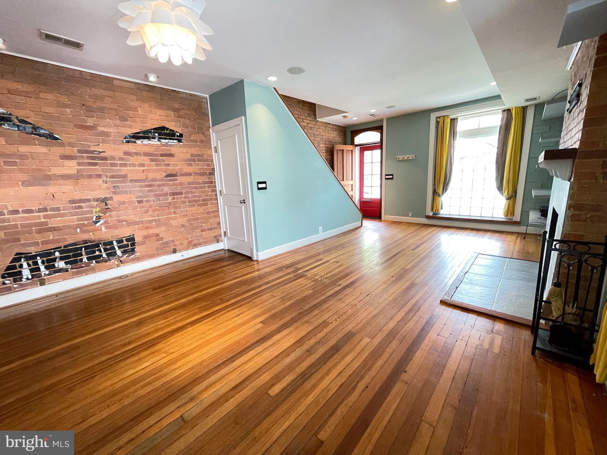 DOWNTOWN FREDERICK - Residential Lease