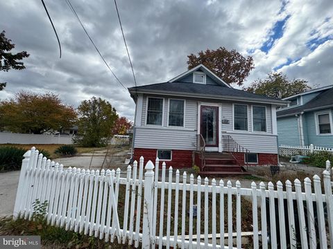 128 AMON AVENUE GLOUCESTER CITY NJ 08030