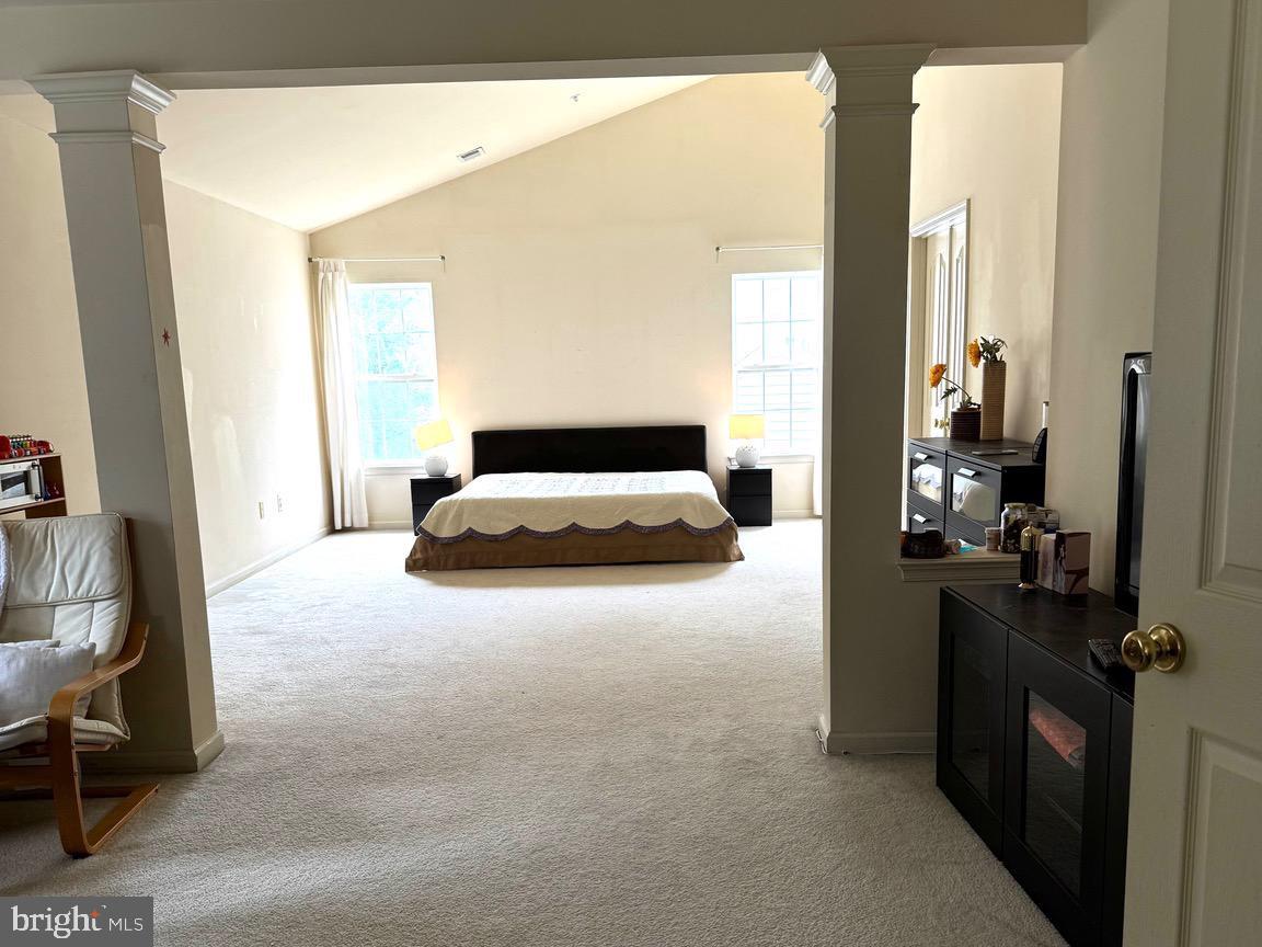 LAKEVIEW - Residential Lease