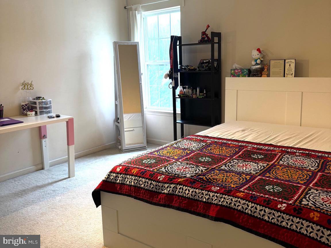 LAKEVIEW - Residential Lease