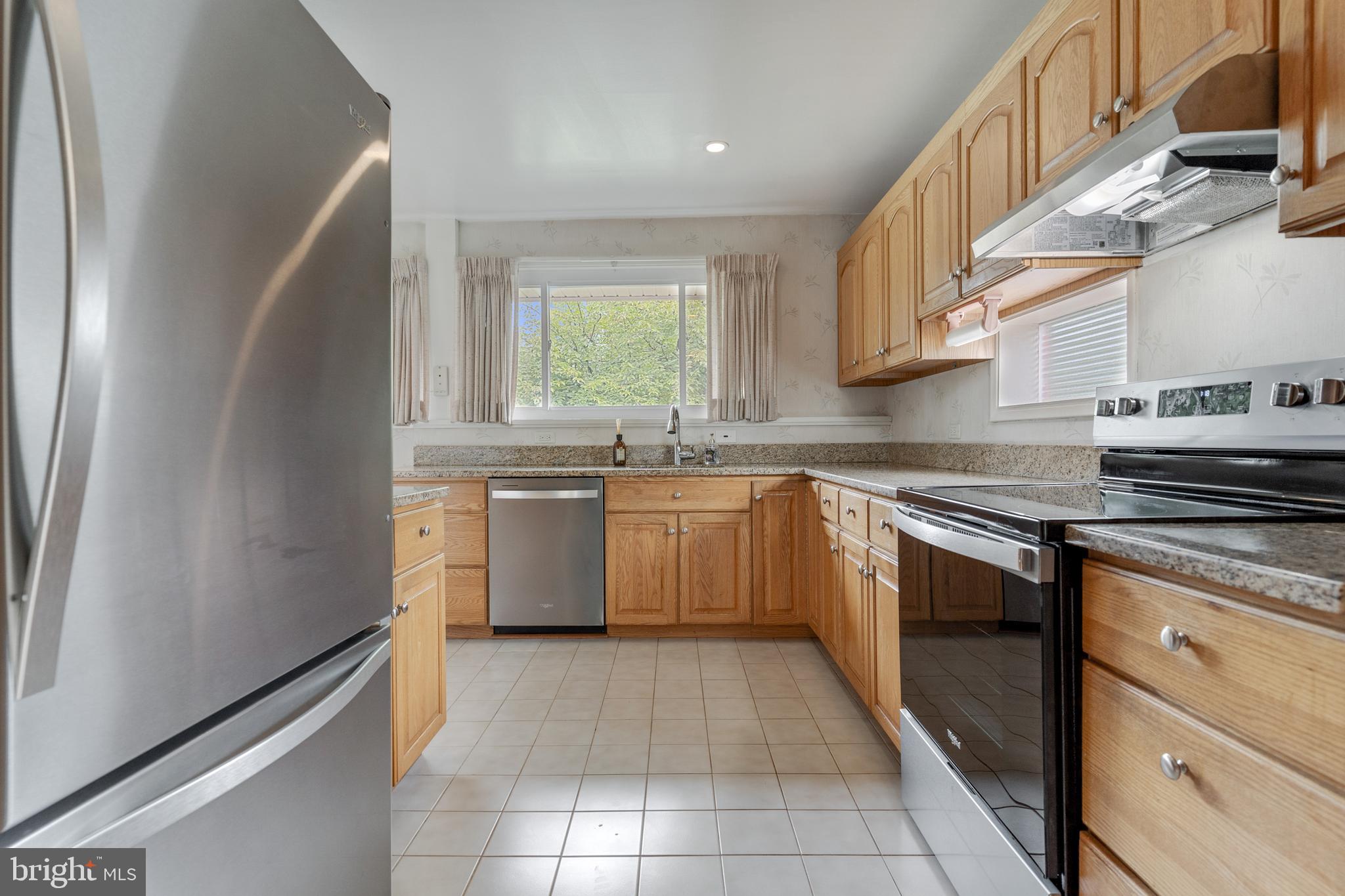 WILDWOOD MANOR - Residential