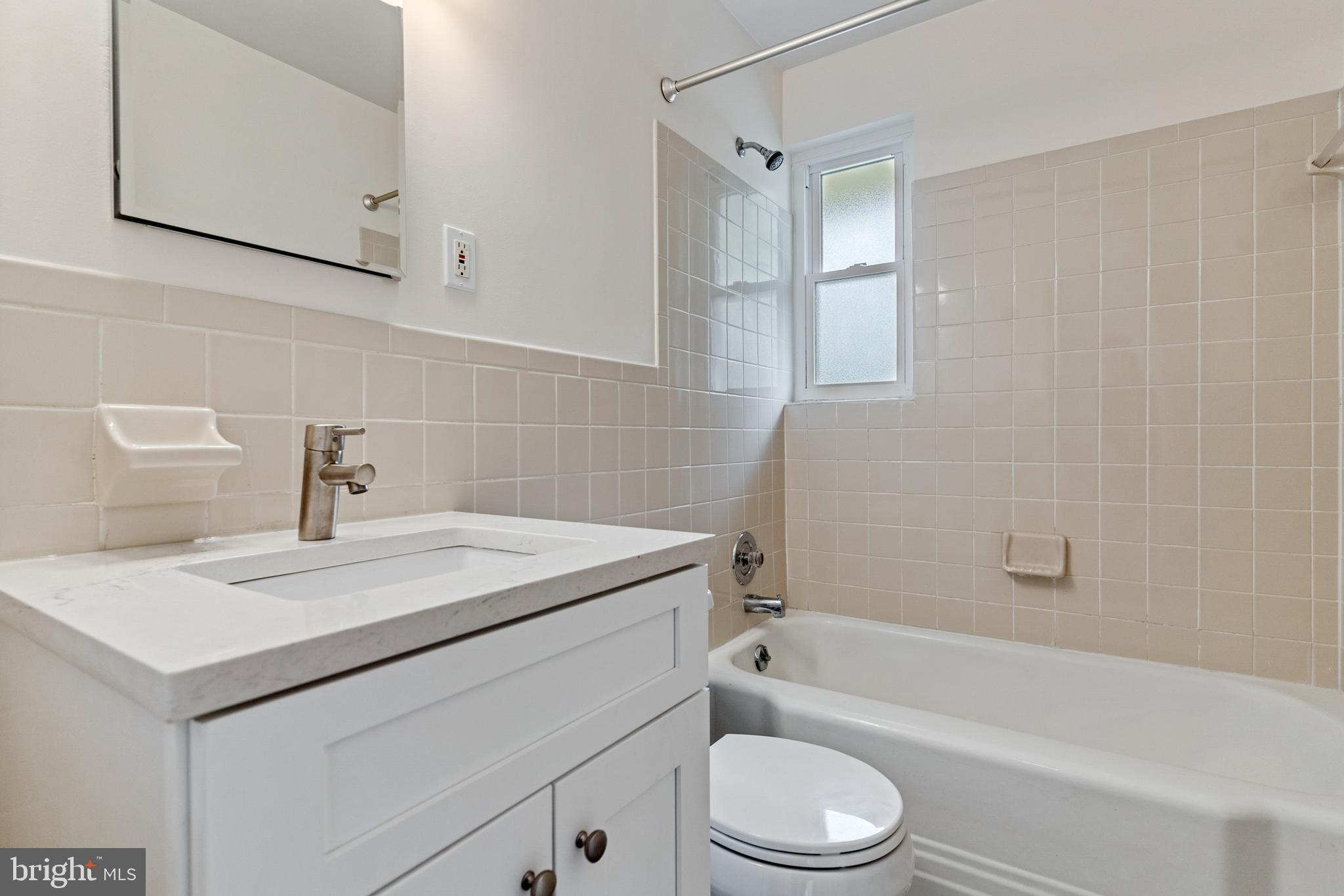 WILDWOOD MANOR - Residential