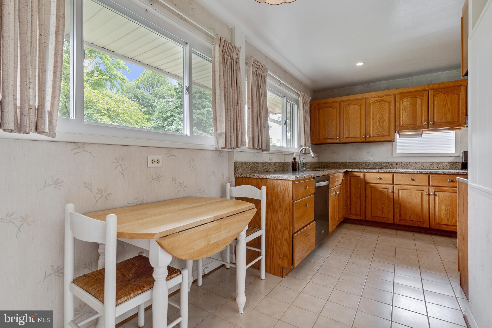 WILDWOOD MANOR - Residential