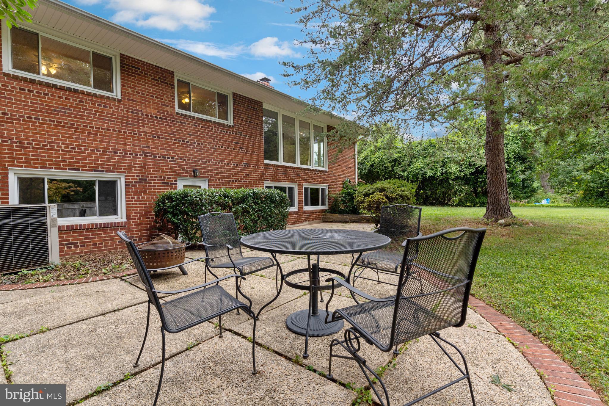 WILDWOOD MANOR - Residential