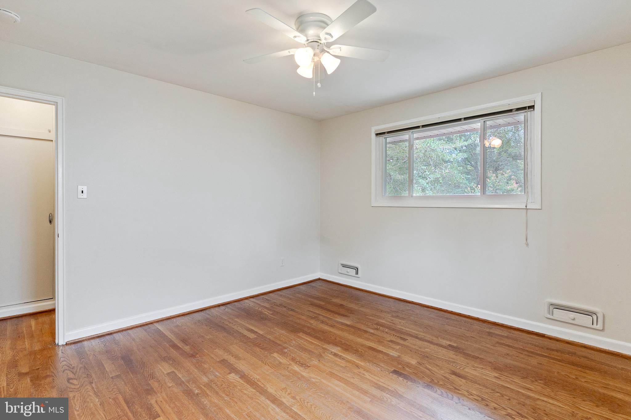 WILDWOOD MANOR - Residential