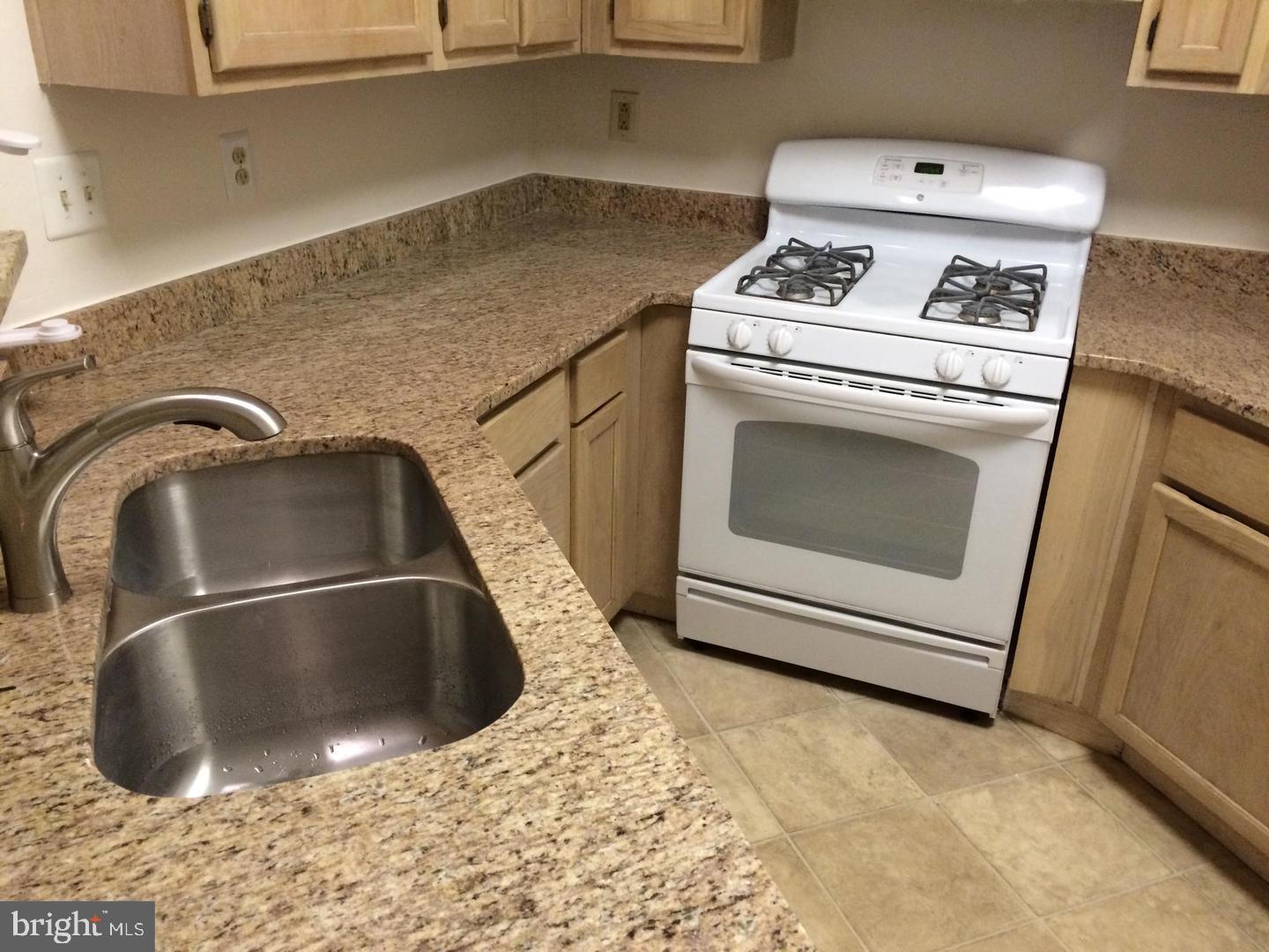 SANDELING - Residential Lease