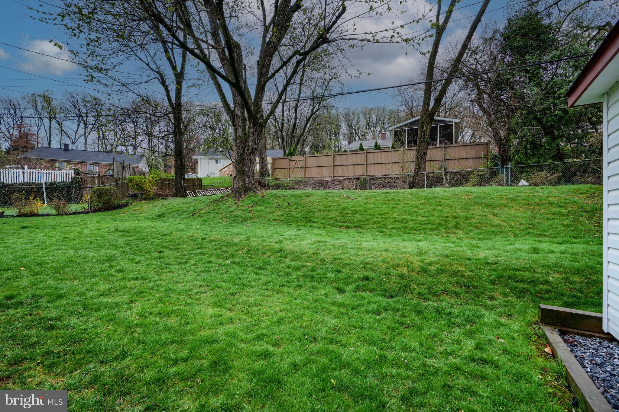 RIDERWOOD HILLS - Residential