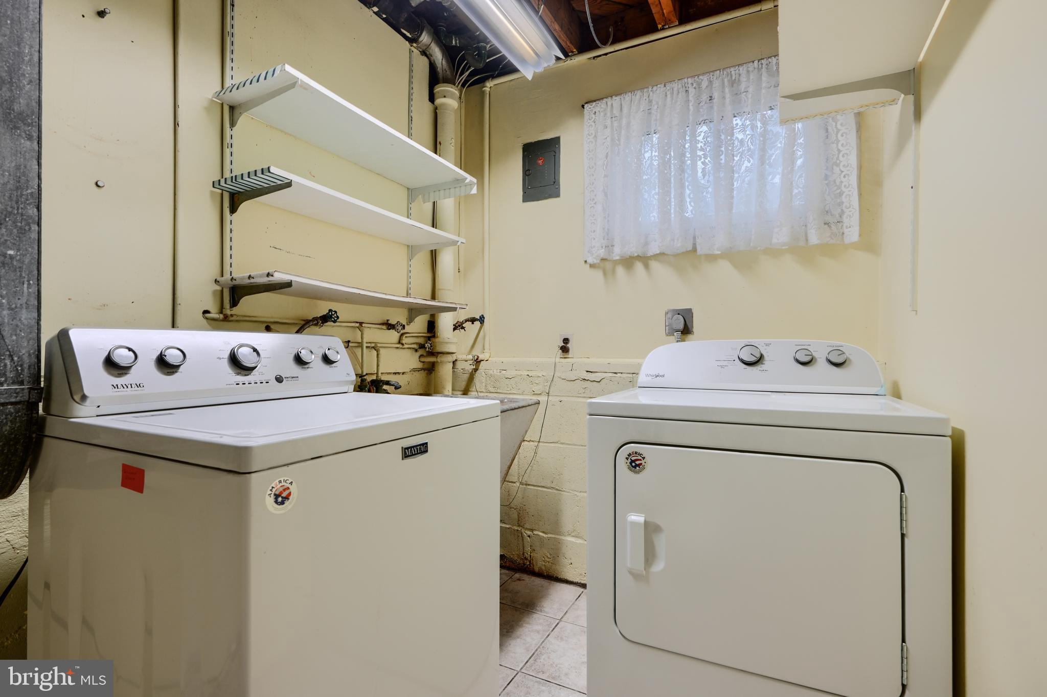 RIDERWOOD HILLS - Residential