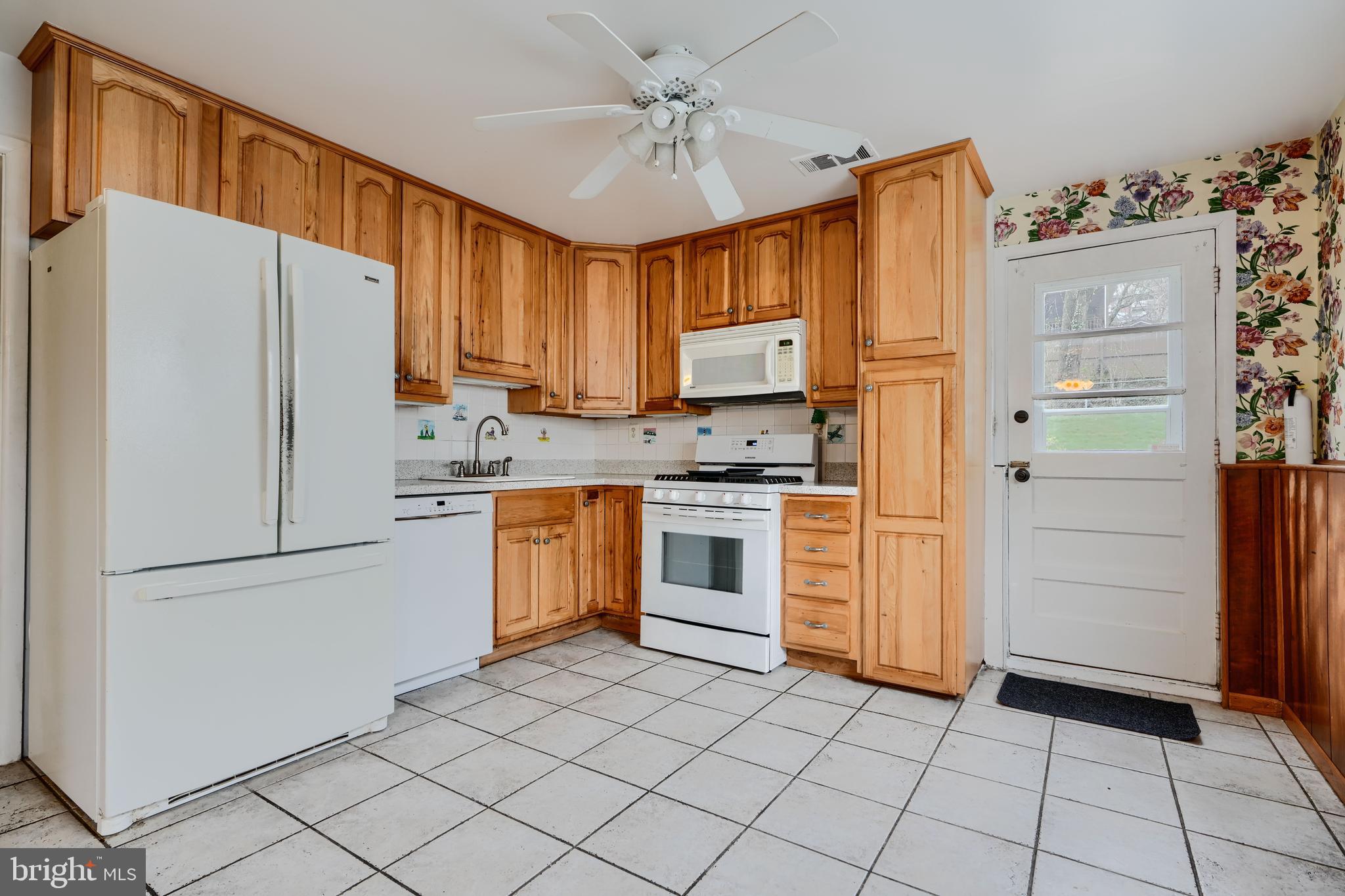 RIDERWOOD HILLS - Residential