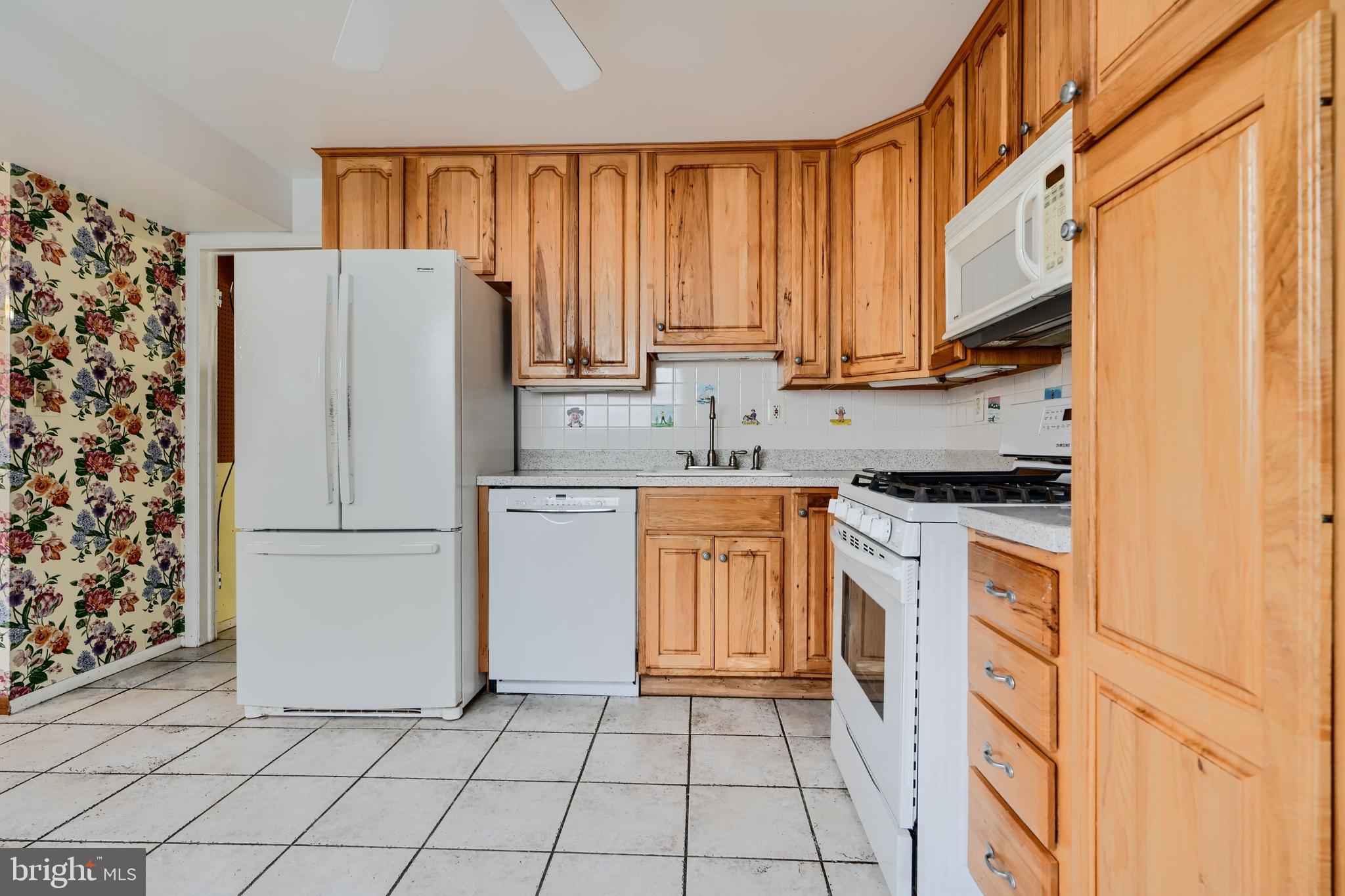 RIDERWOOD HILLS - Residential