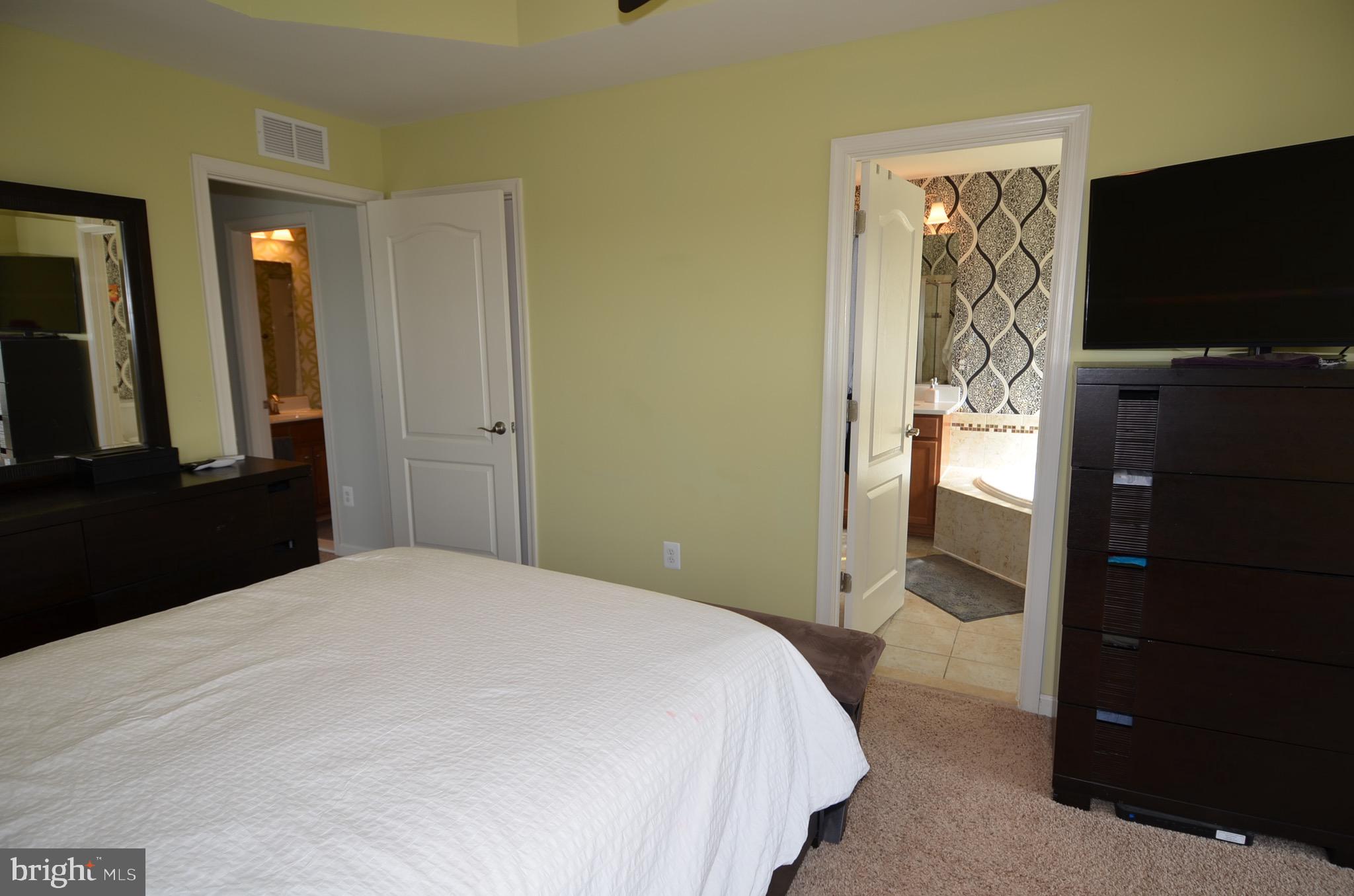 COLONIAL FORGE - Residential Lease