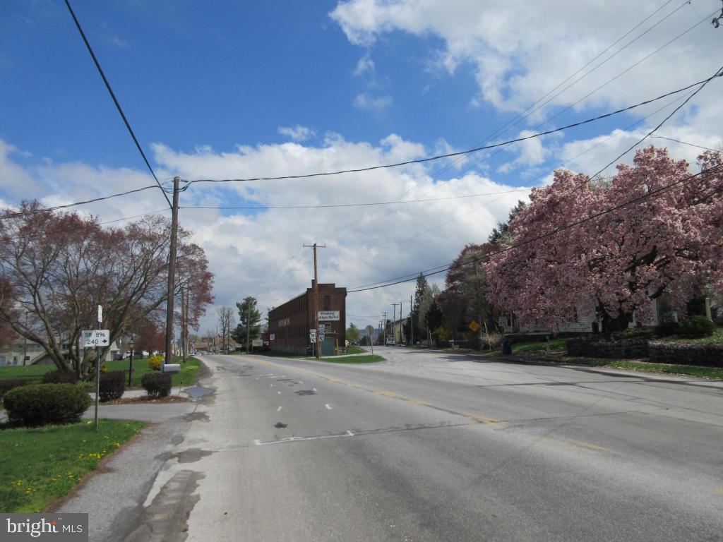 STRASBURG - Commercial Sale