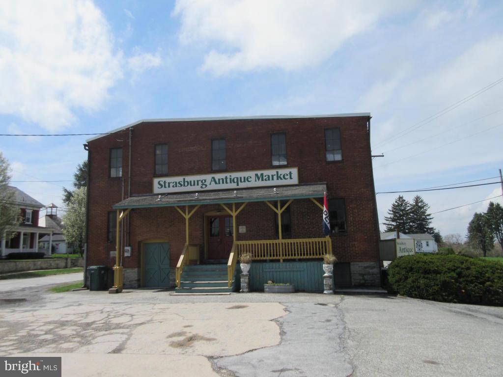 STRASBURG - Commercial Sale