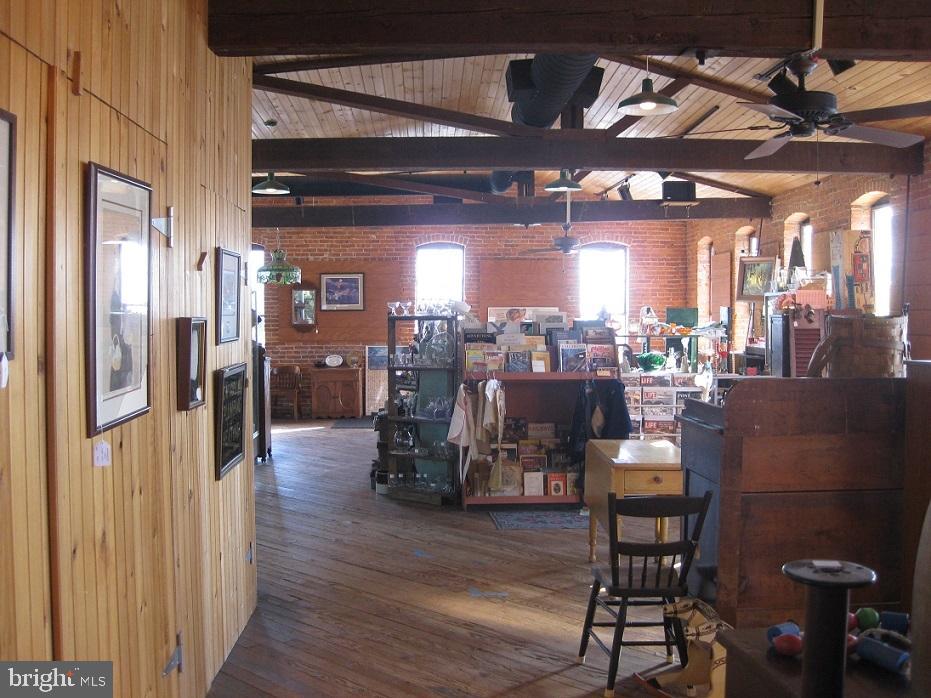 STRASBURG - Commercial Sale