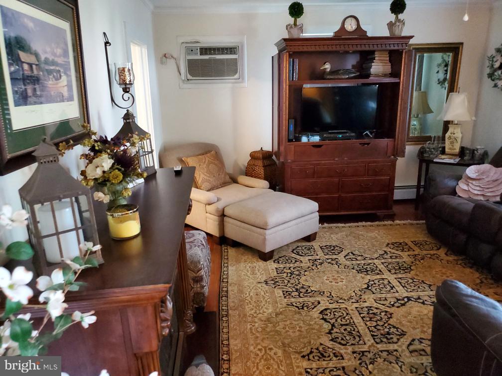 EASTON - Residential