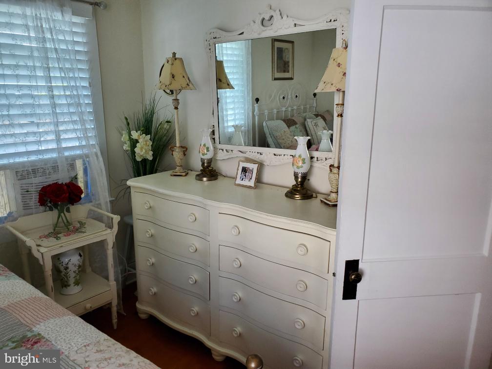 EASTON - Residential