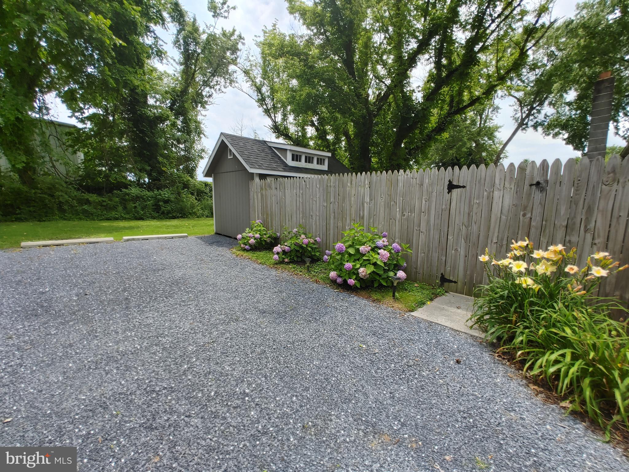 EASTON - Residential