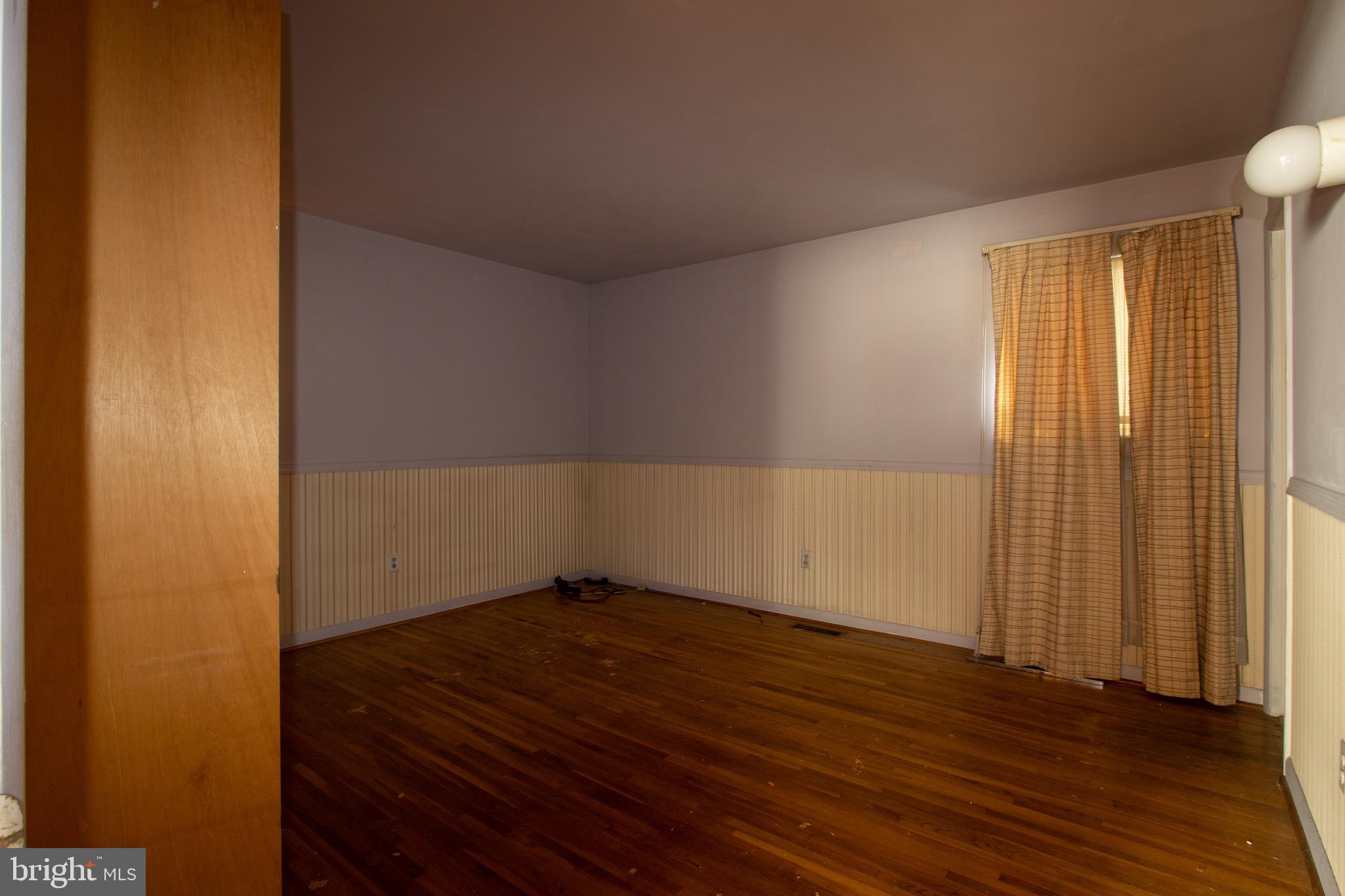 DRESDEN GREEN - Residential