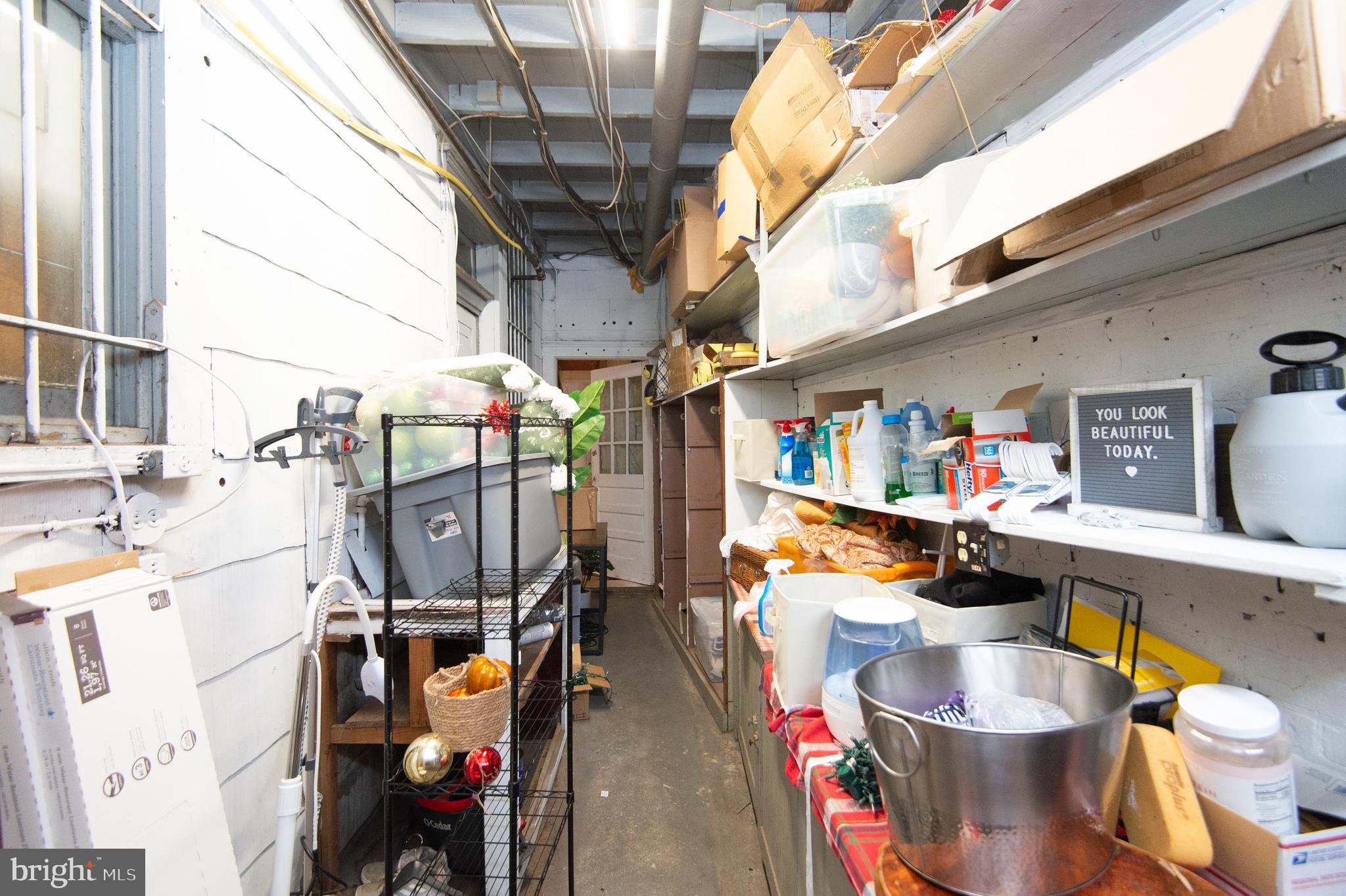 RACE STREET - Commercial Lease