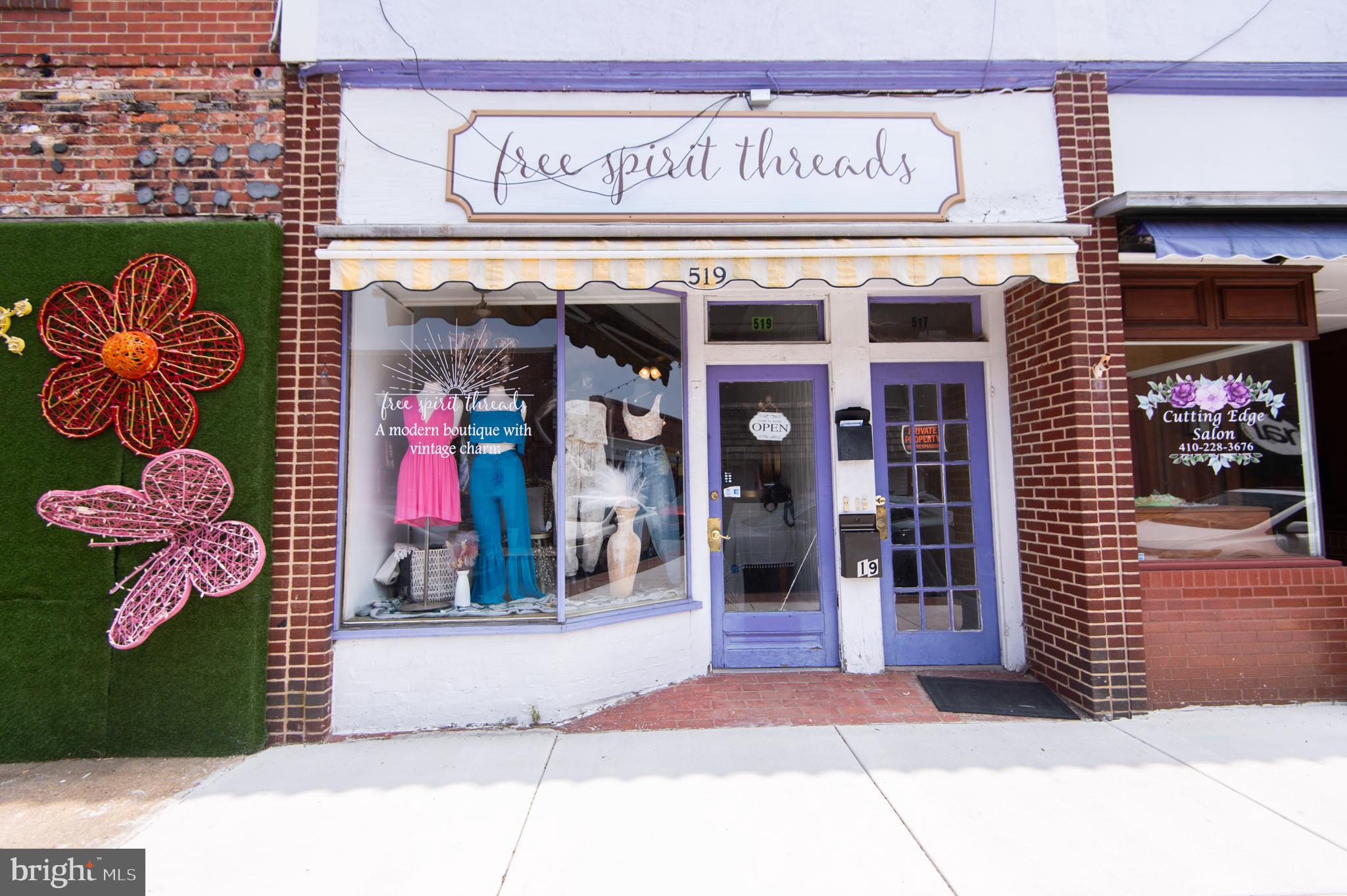 RACE STREET - Commercial Lease