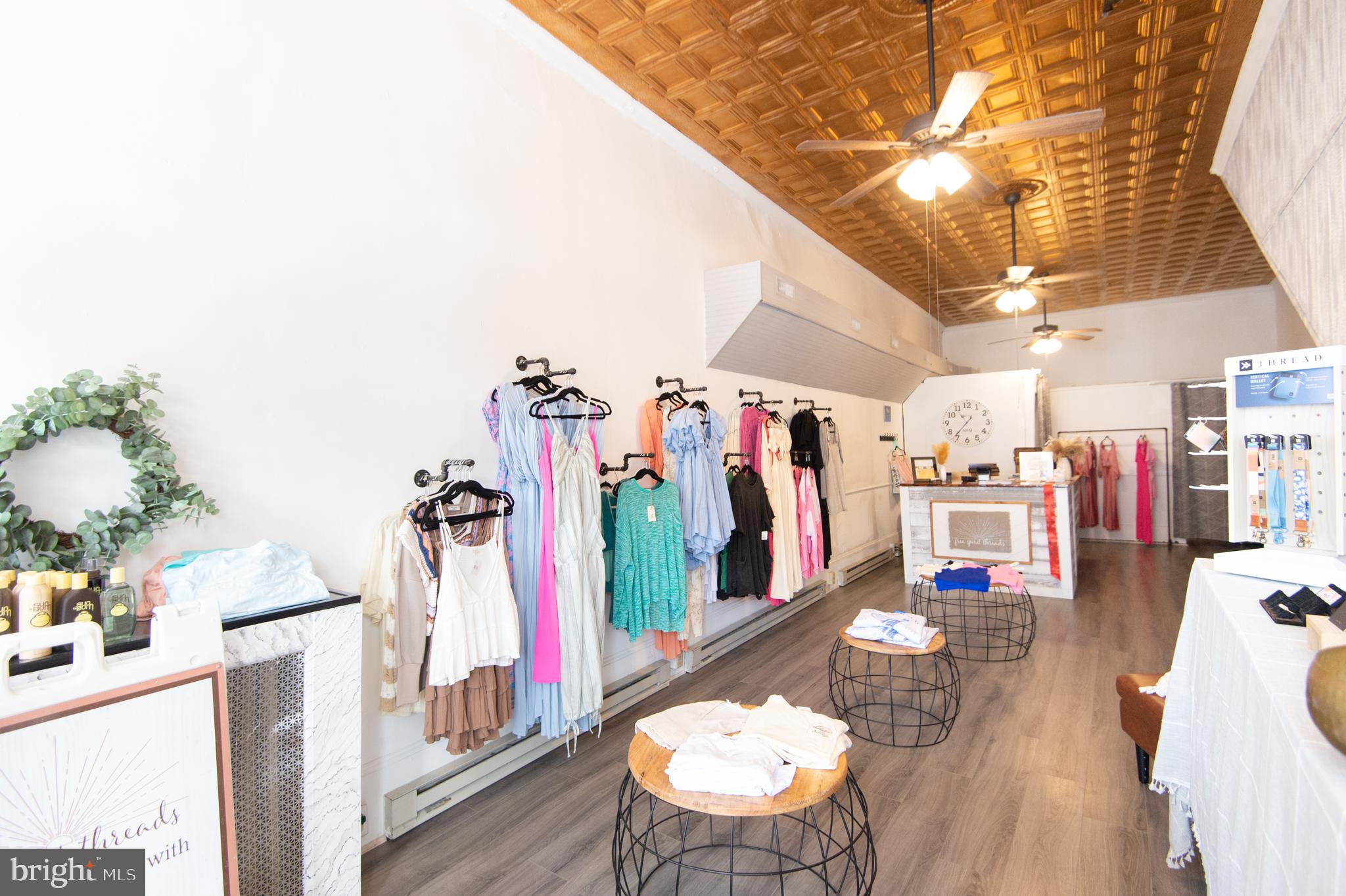 RACE STREET - Commercial Lease