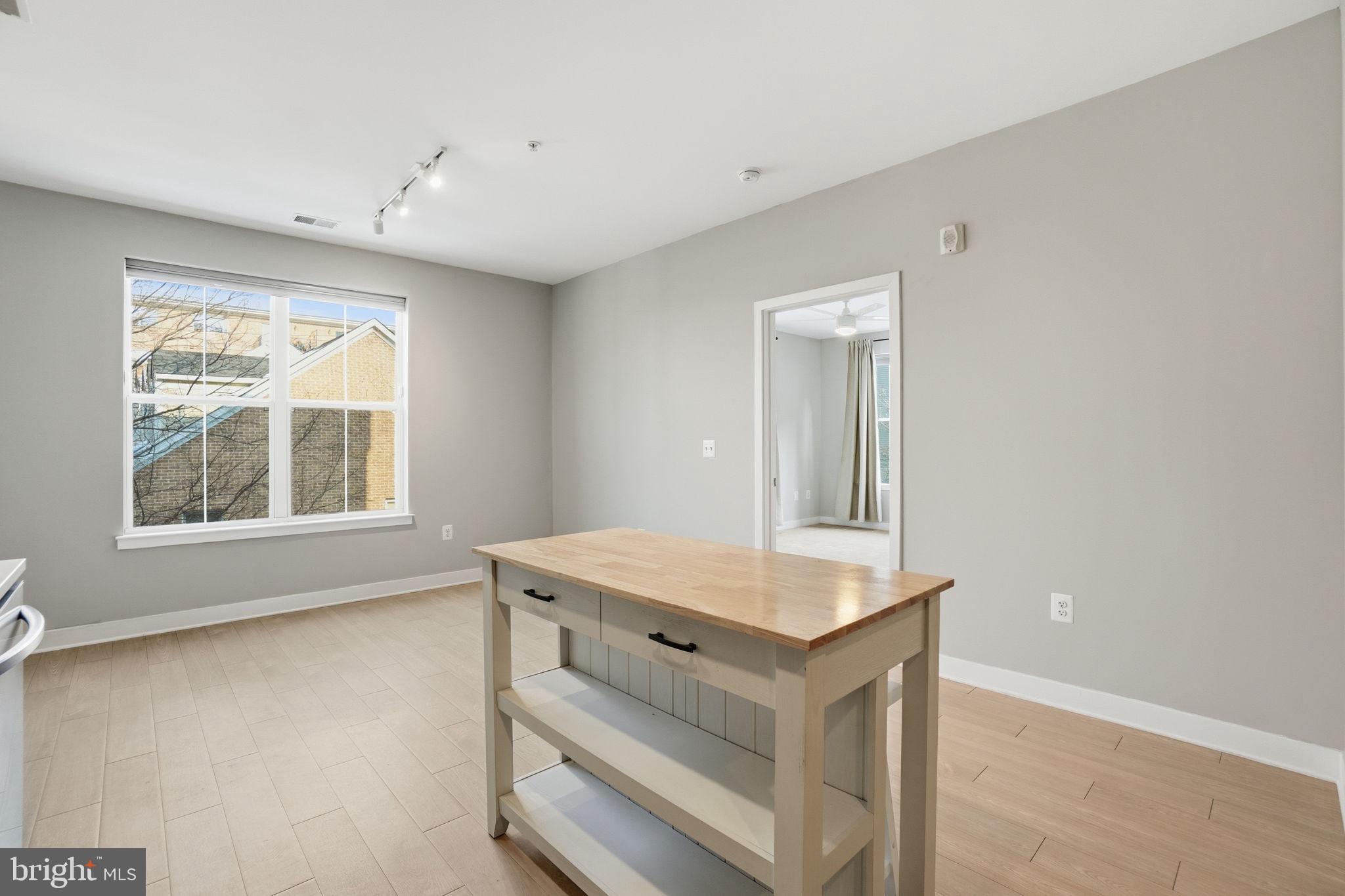 989 S BUCHANAN STREET 303