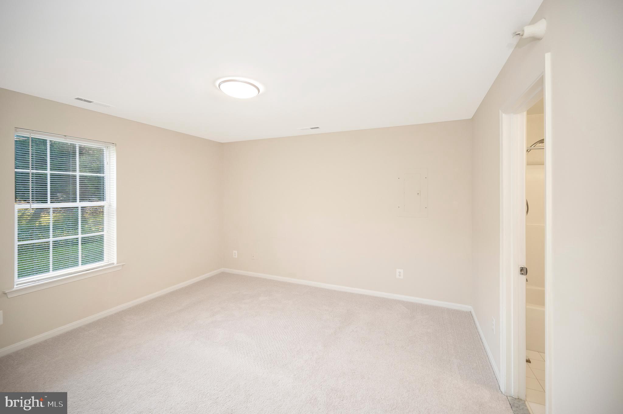 CARRIAGE POINTE AT AQUIA - Residential