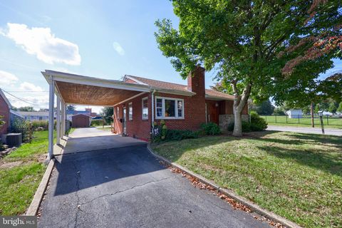 Photo of 1006 Central Avenue, COLUMBIA, PA 17512 (MLS # PALA2077252)