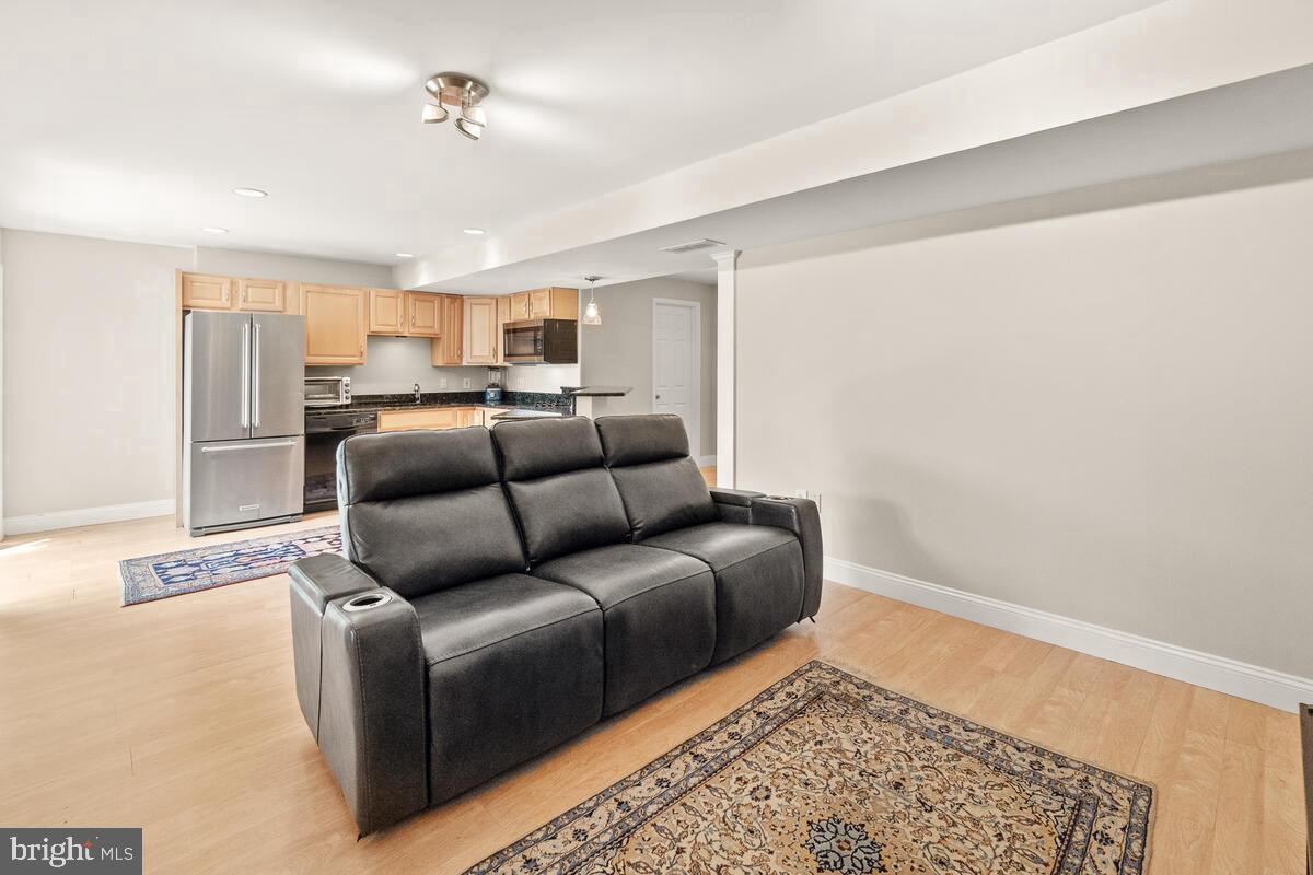 NORTH RIDGE - Residential Lease