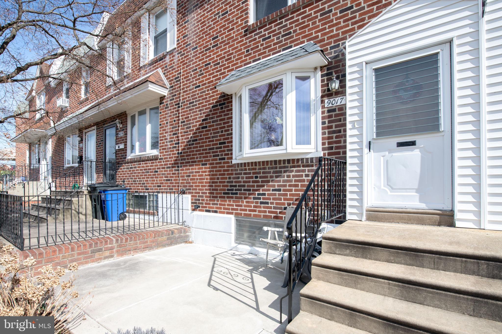 CRISPIN GARDENS - Residential