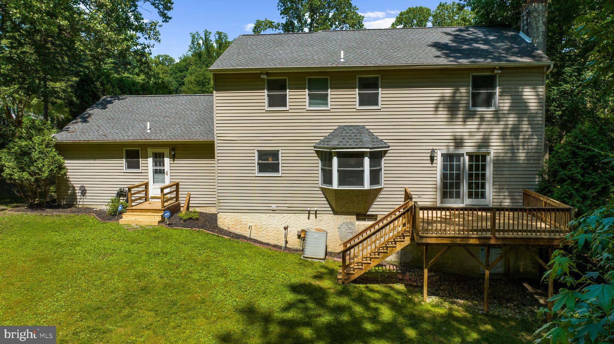 ASHBRIDGE - Residential