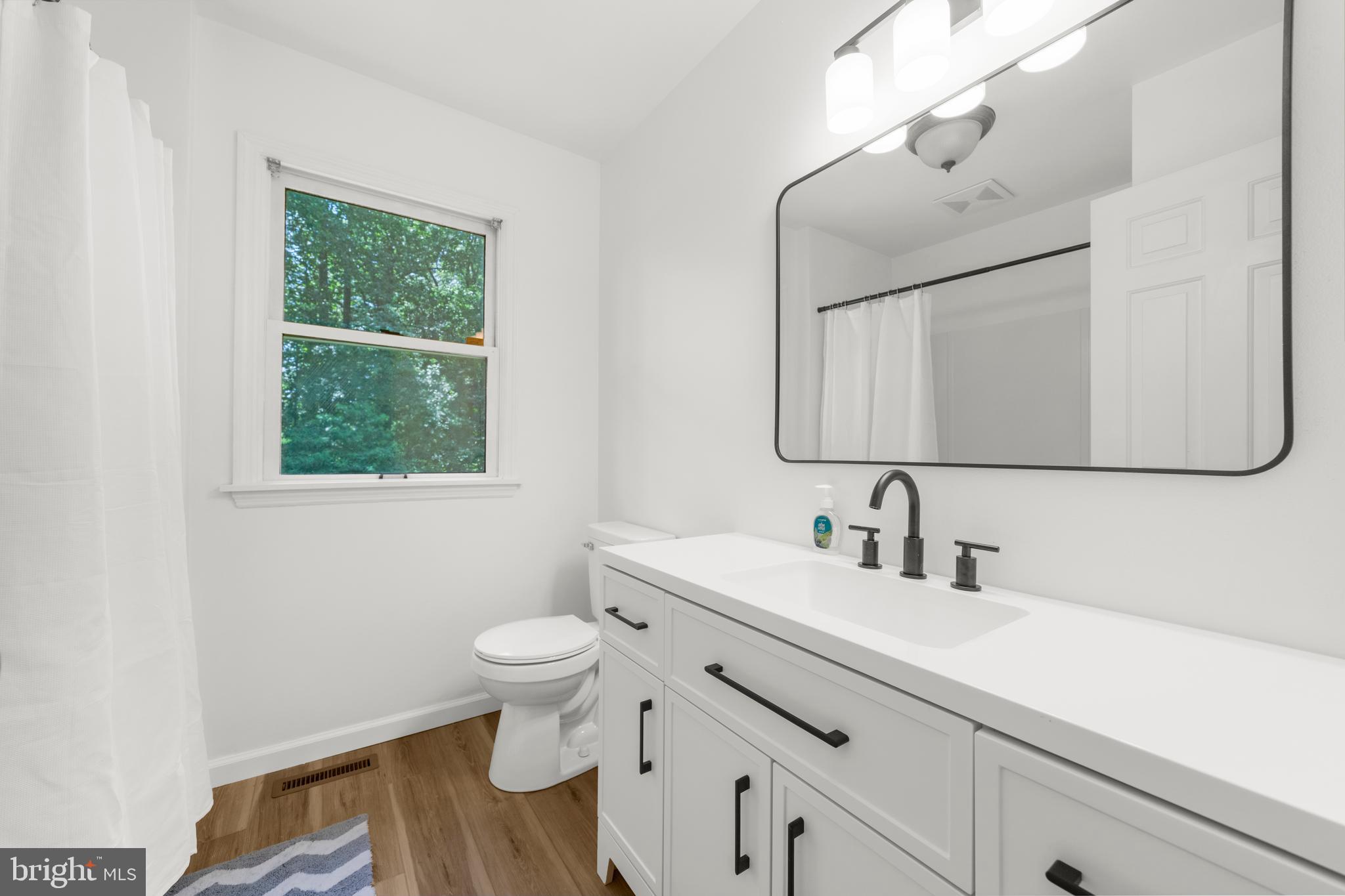 ASHBRIDGE - Residential