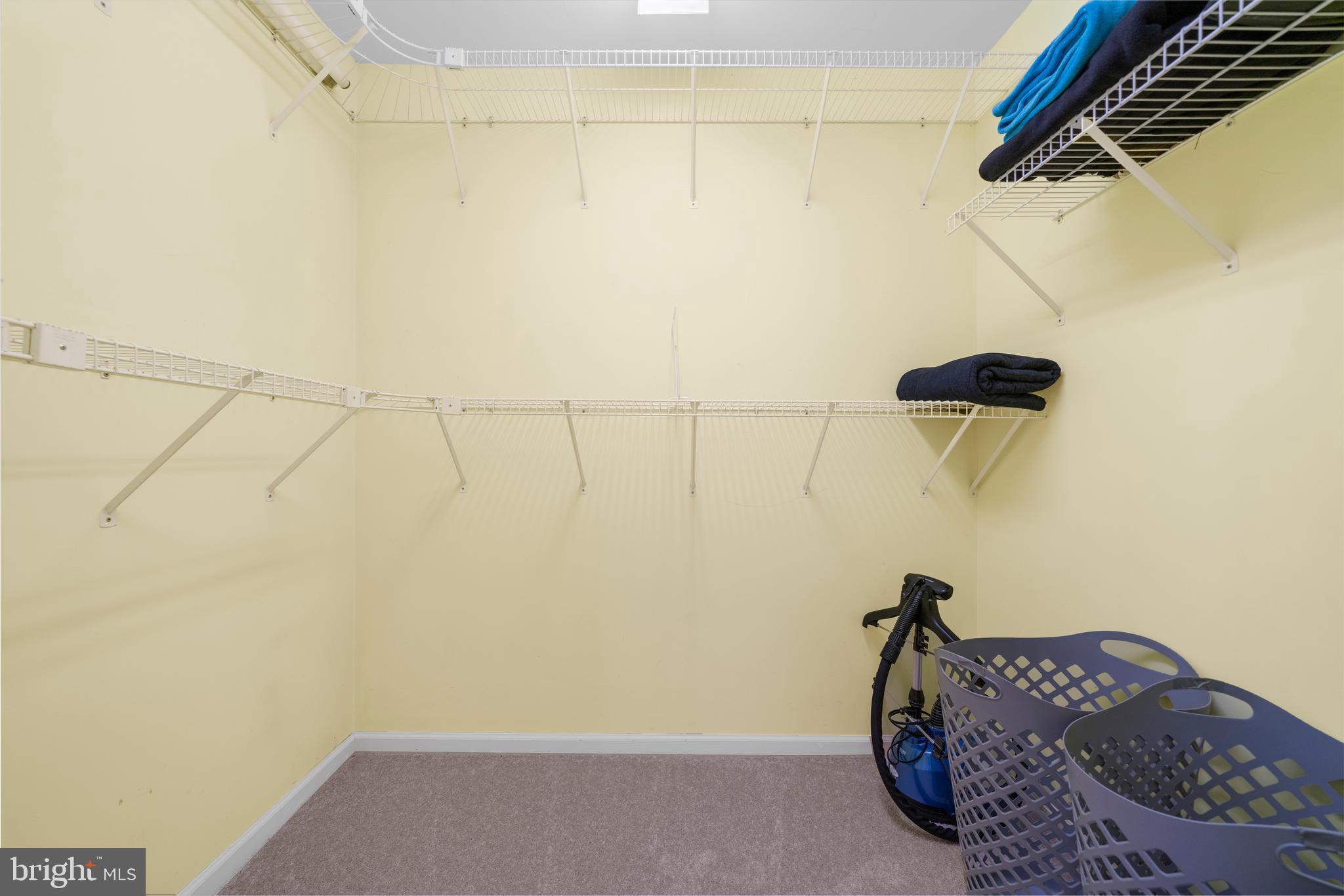 ASHBRIDGE - Residential