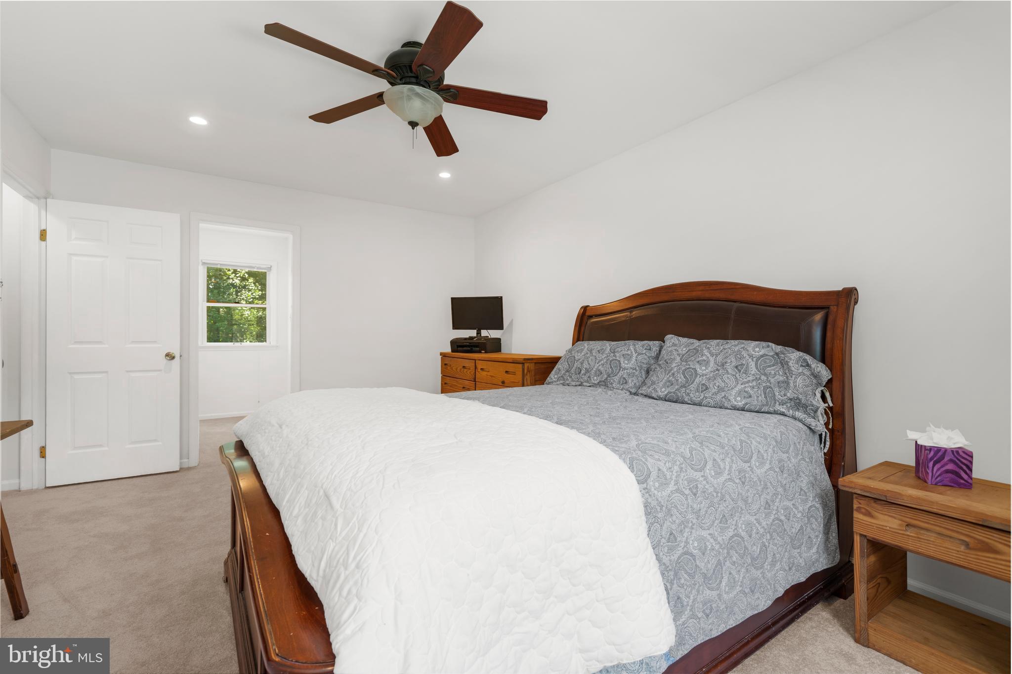 ASHBRIDGE - Residential