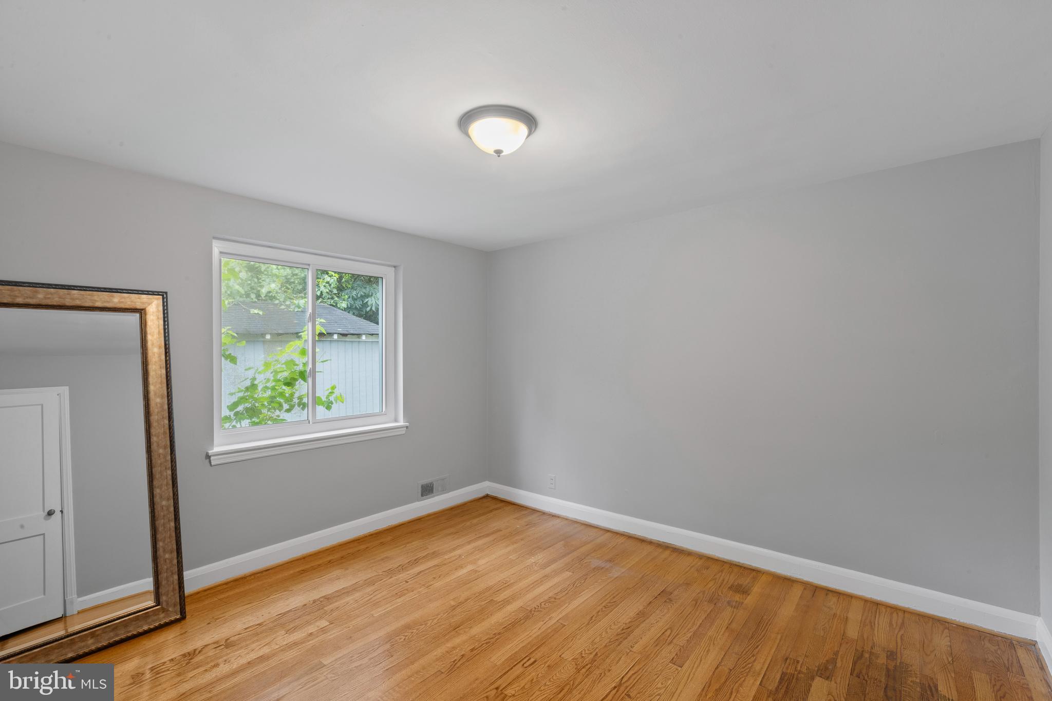 MOUNT WASHINGTON - Residential