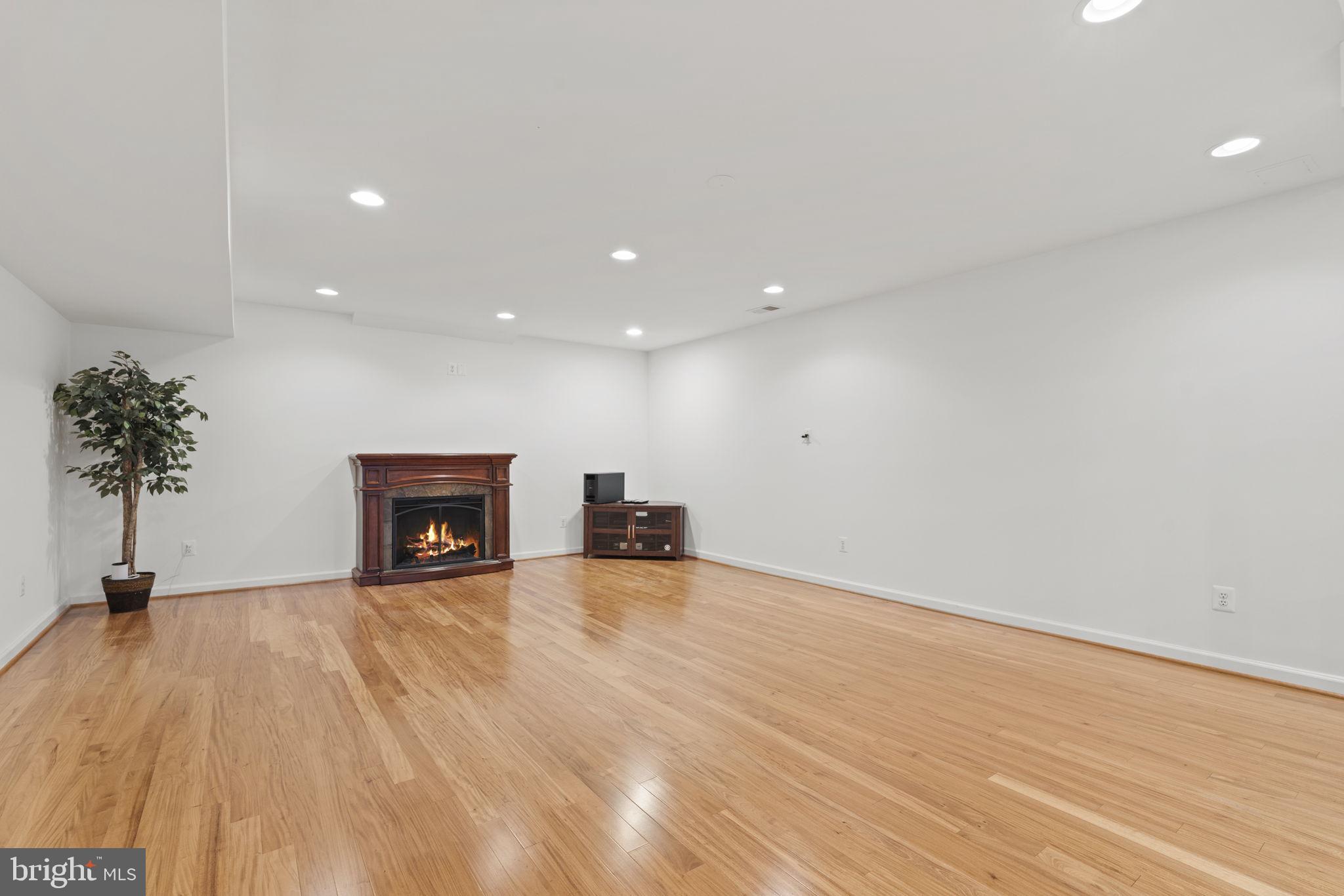 SADDLEBROOK ESTATES - Residential