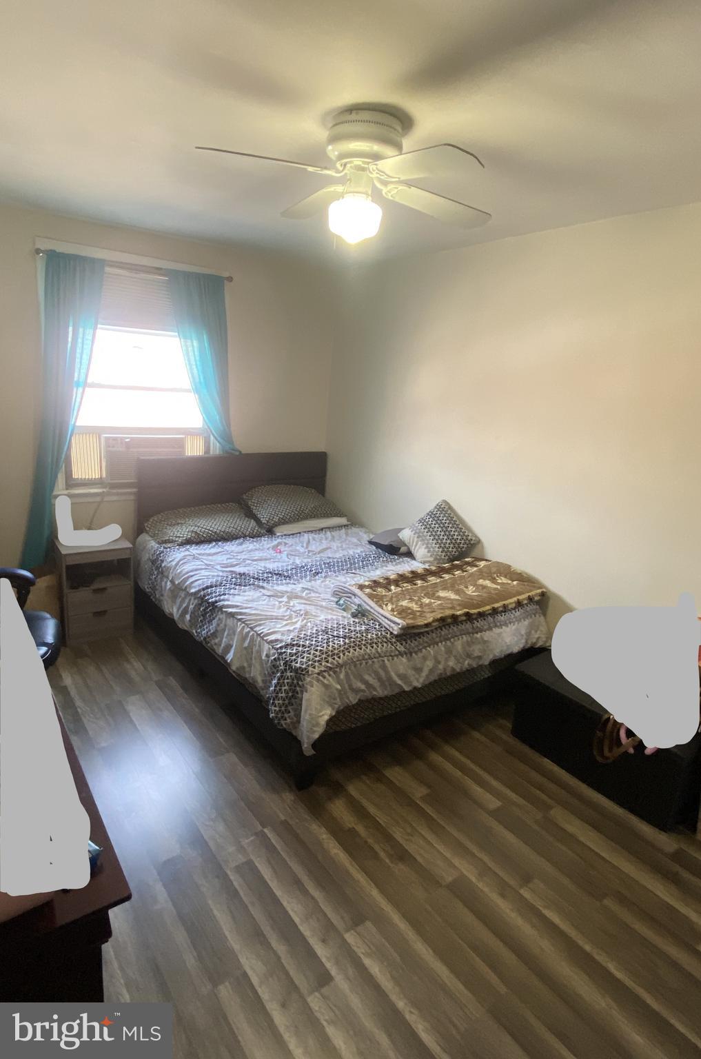 OXFORD CIRCLE - Residential