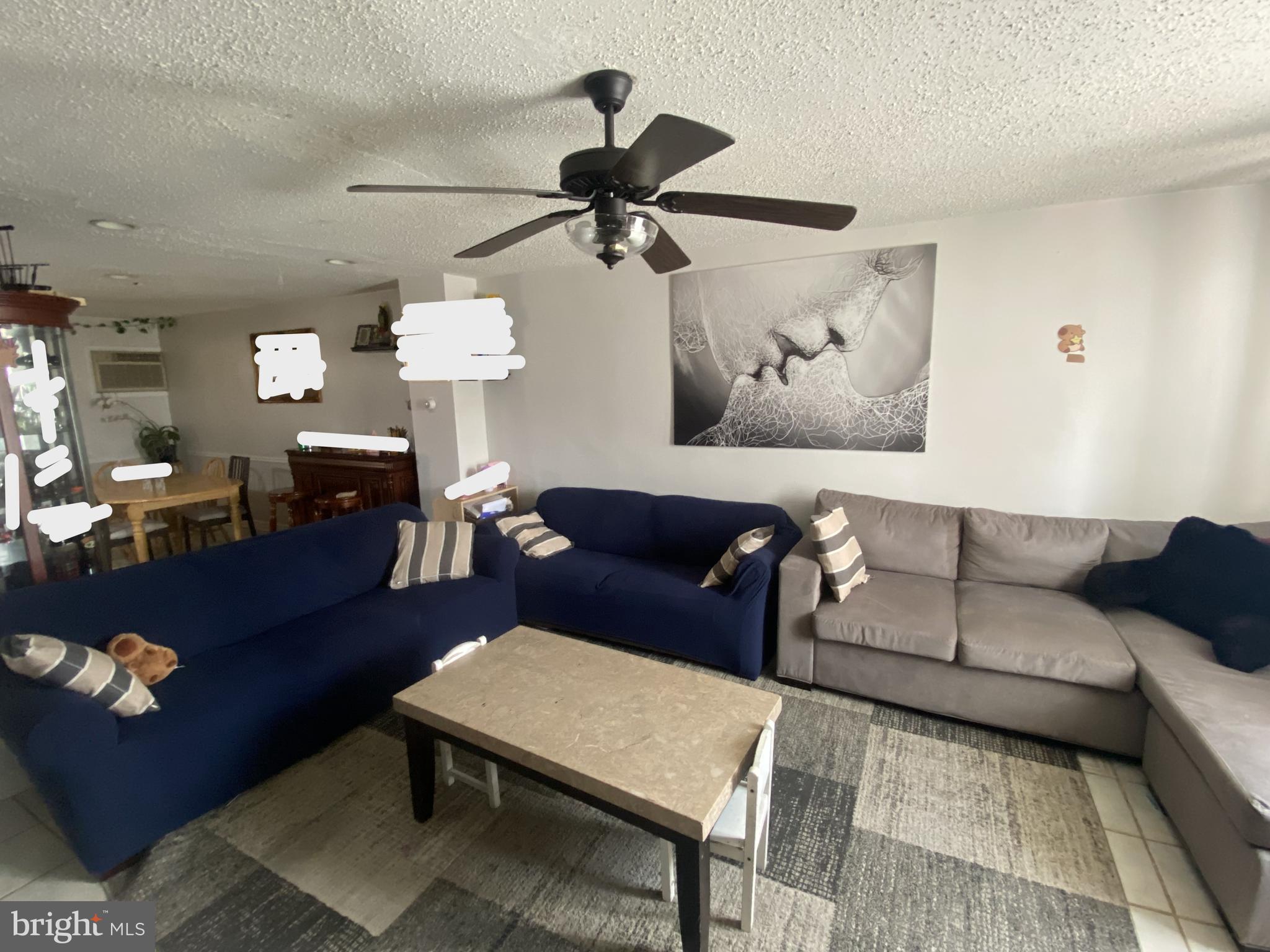 OXFORD CIRCLE - Residential