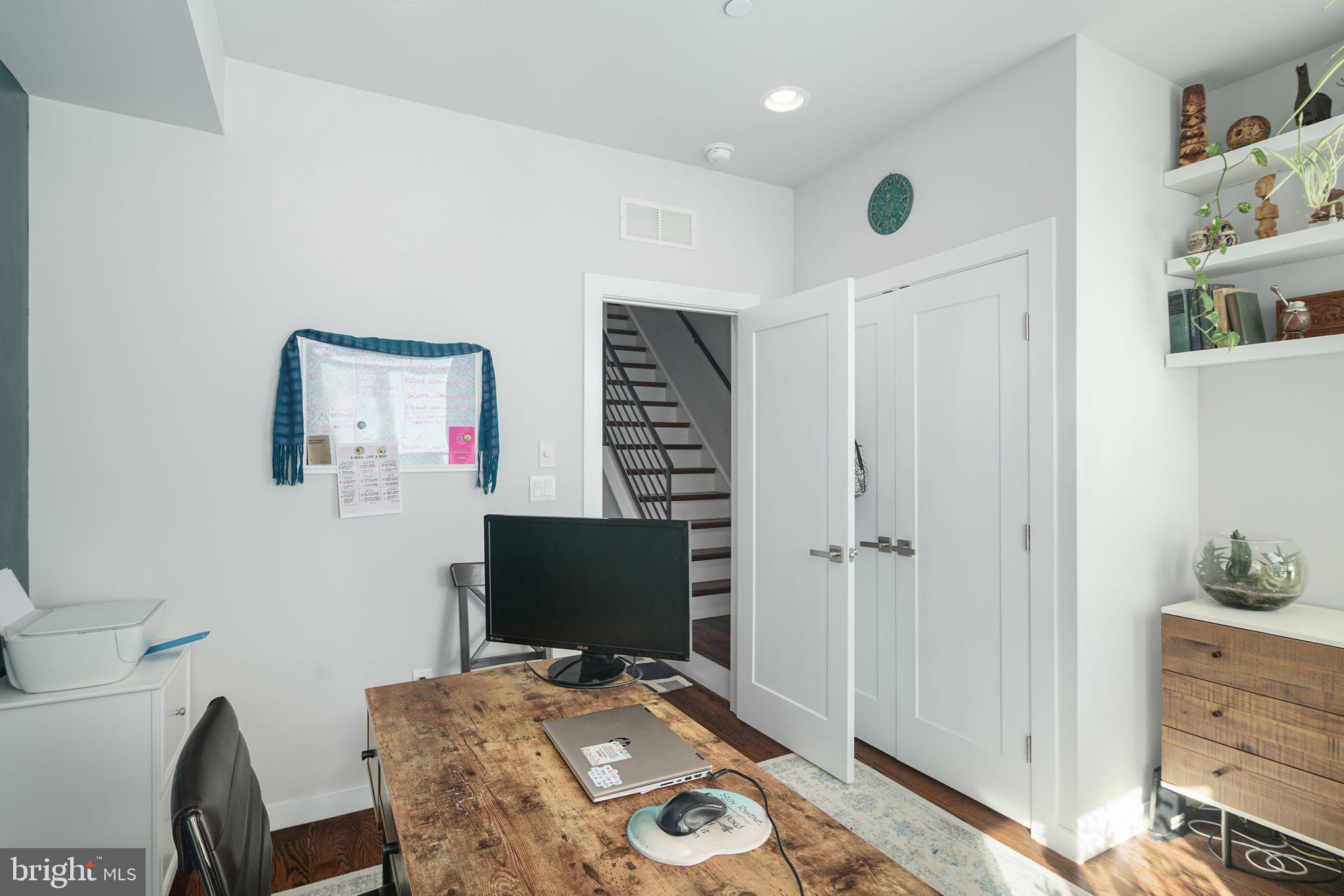 GRADUATE HOSPITAL - Residential