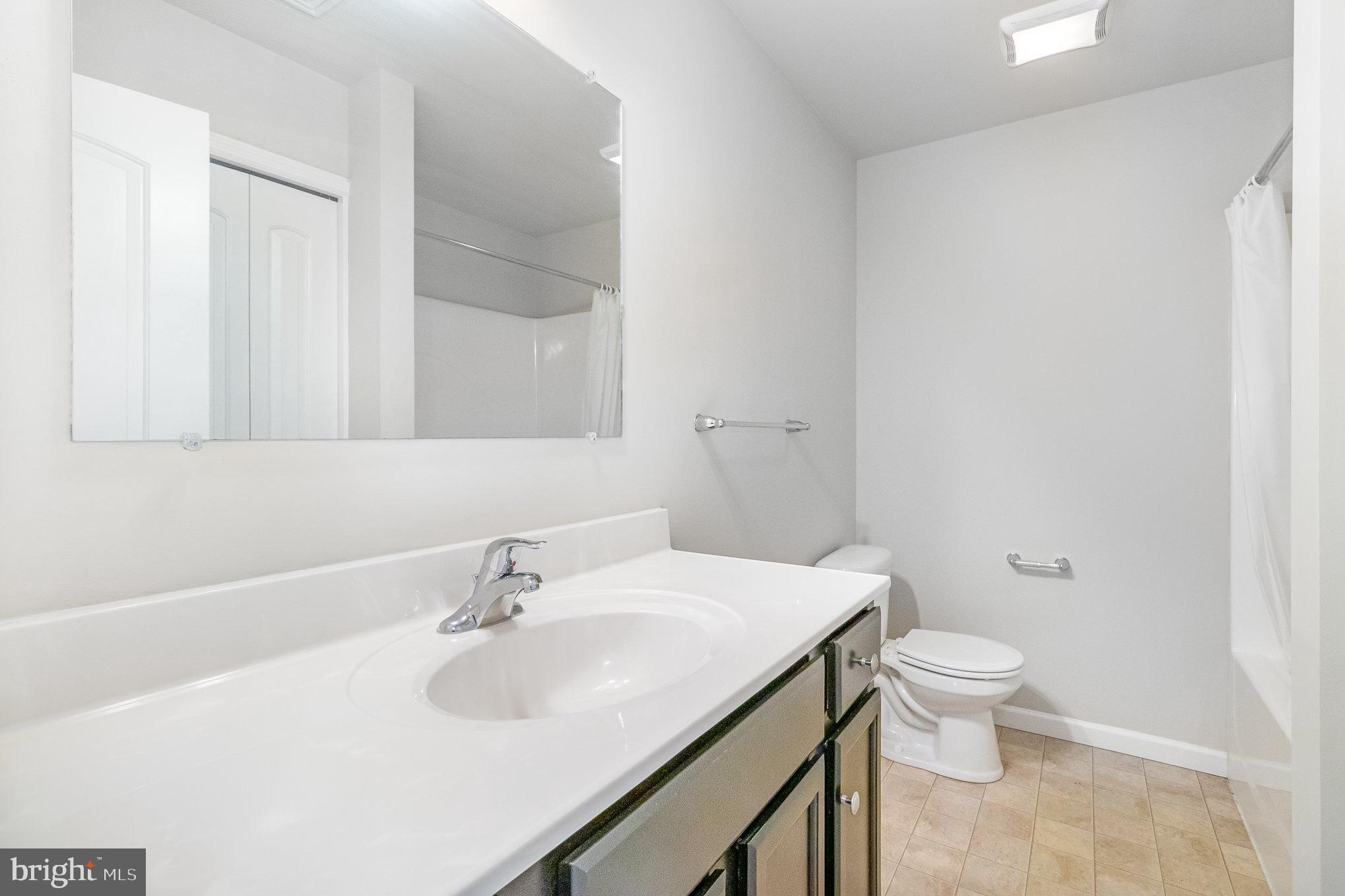 WINDING OAKS - Residential Lease