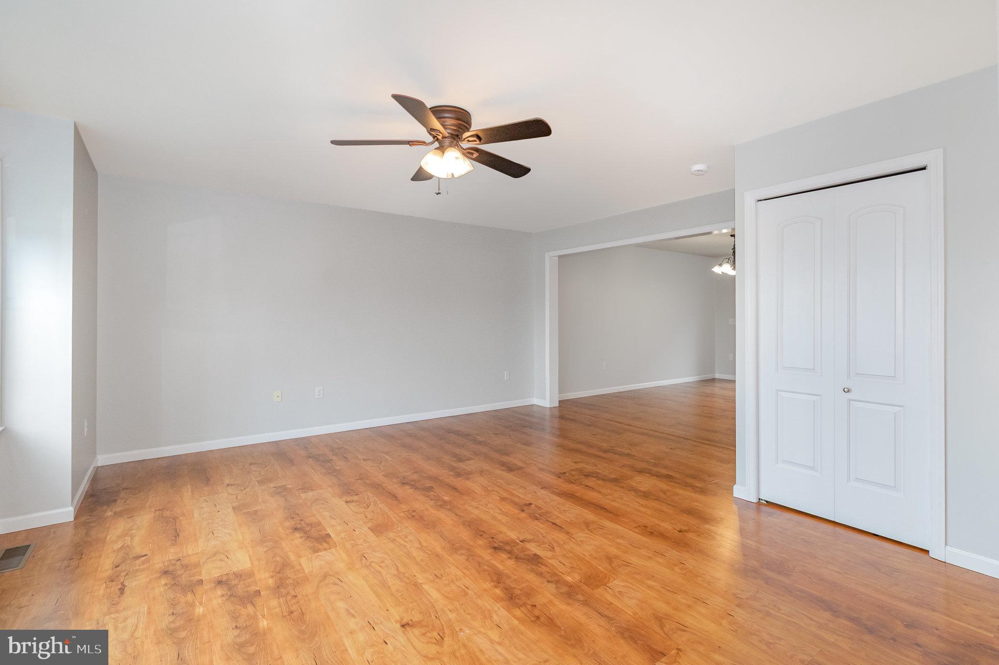 WINDING OAKS - Residential Lease