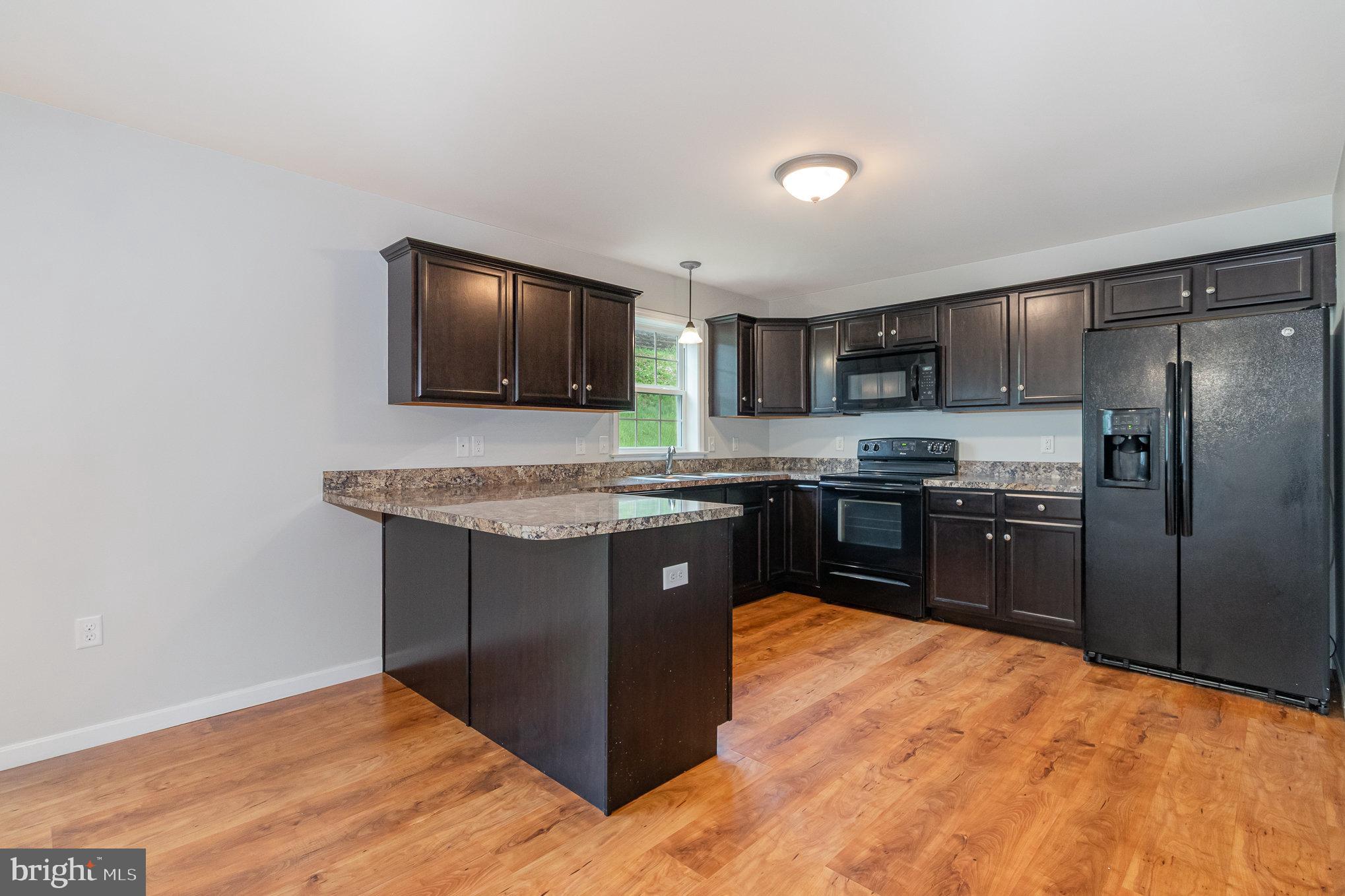 WINDING OAKS - Residential Lease