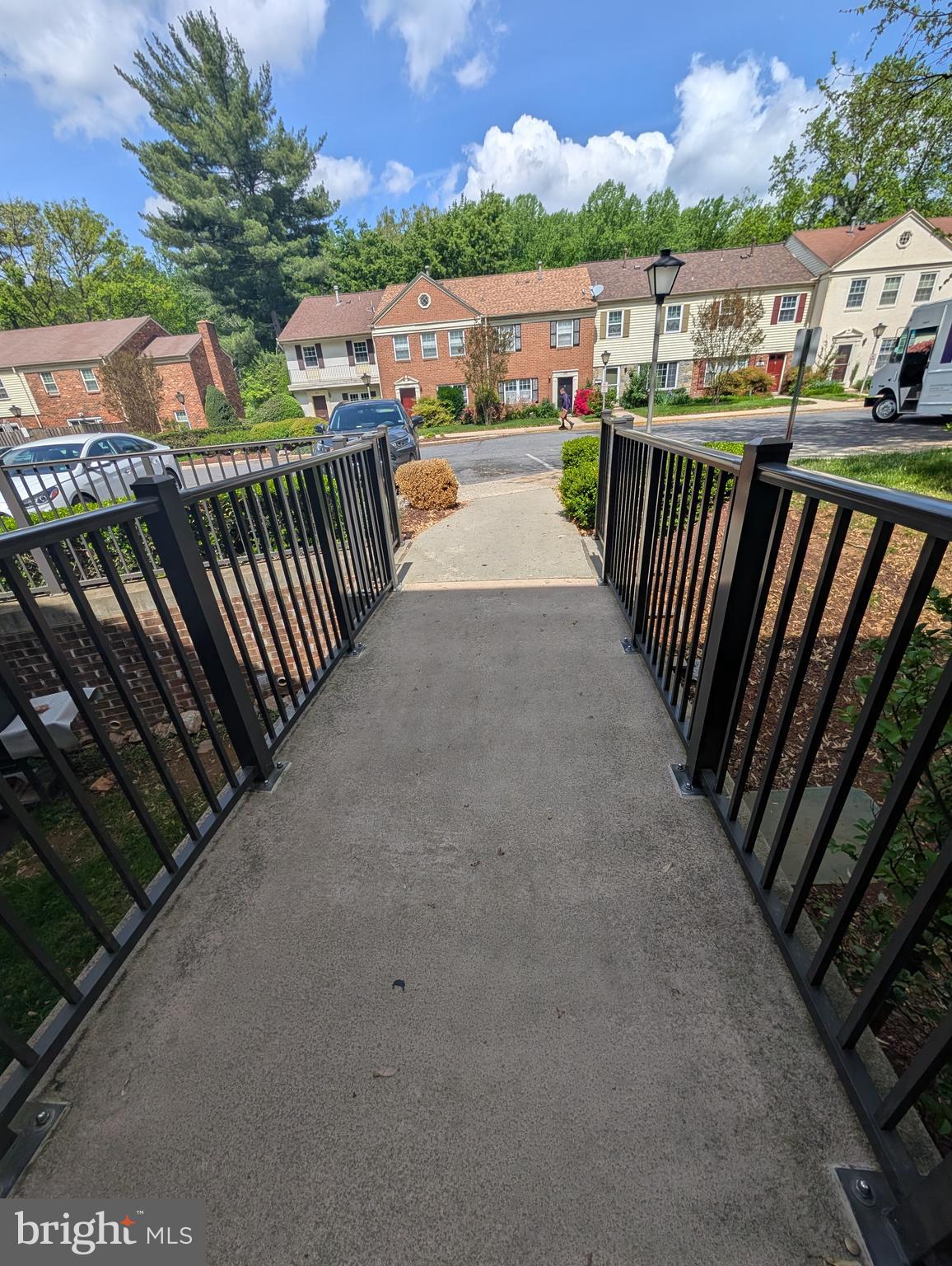 PLYMOUTH GARDENS - Residential Lease