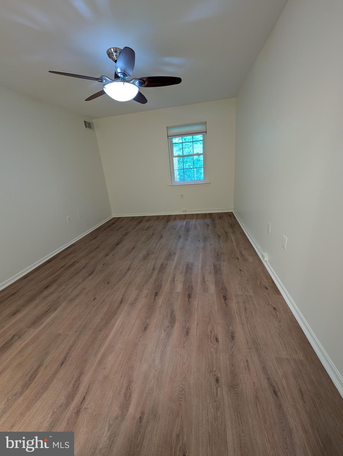 PLYMOUTH GARDENS - Residential Lease