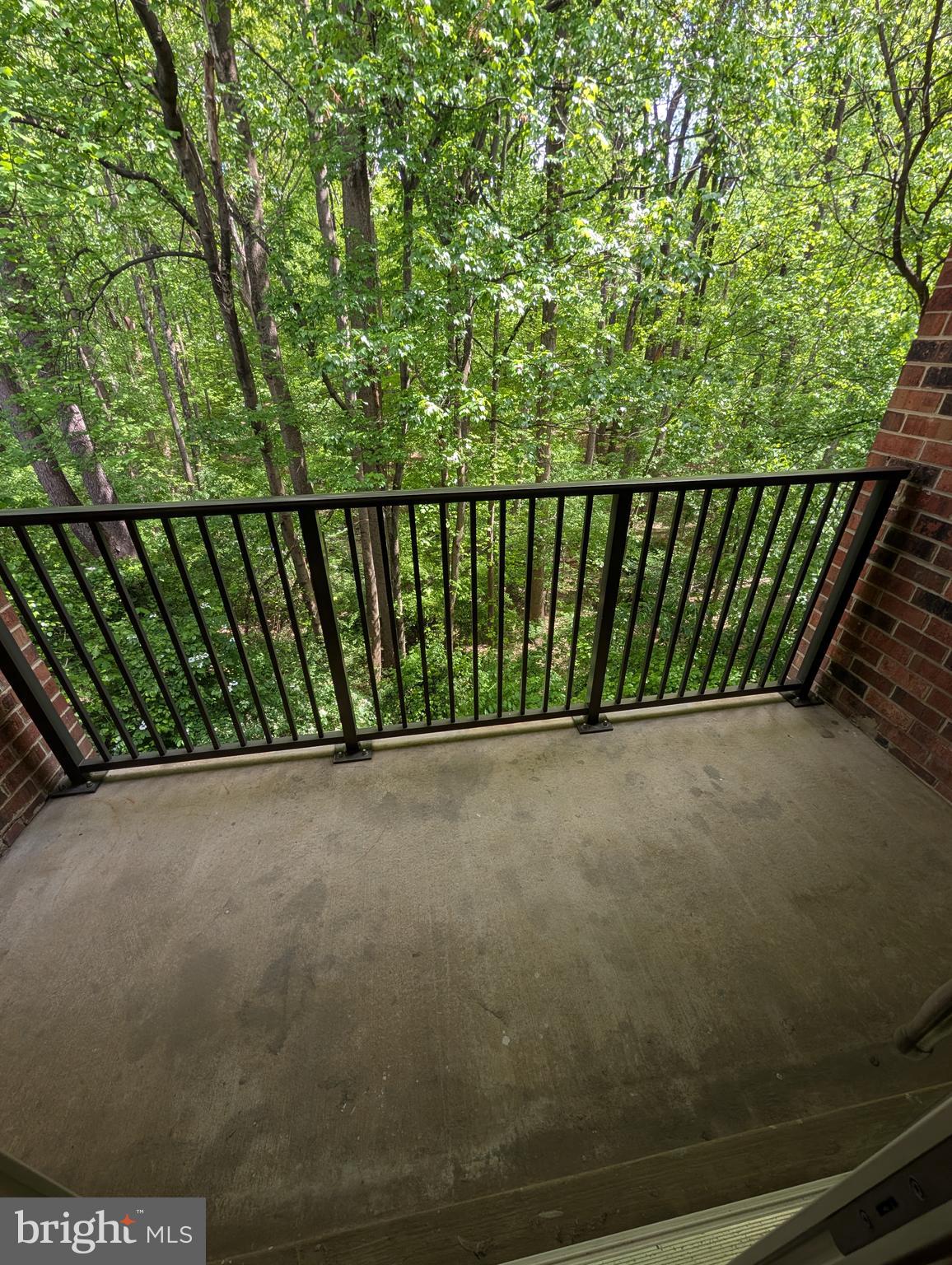 PLYMOUTH GARDENS - Residential Lease