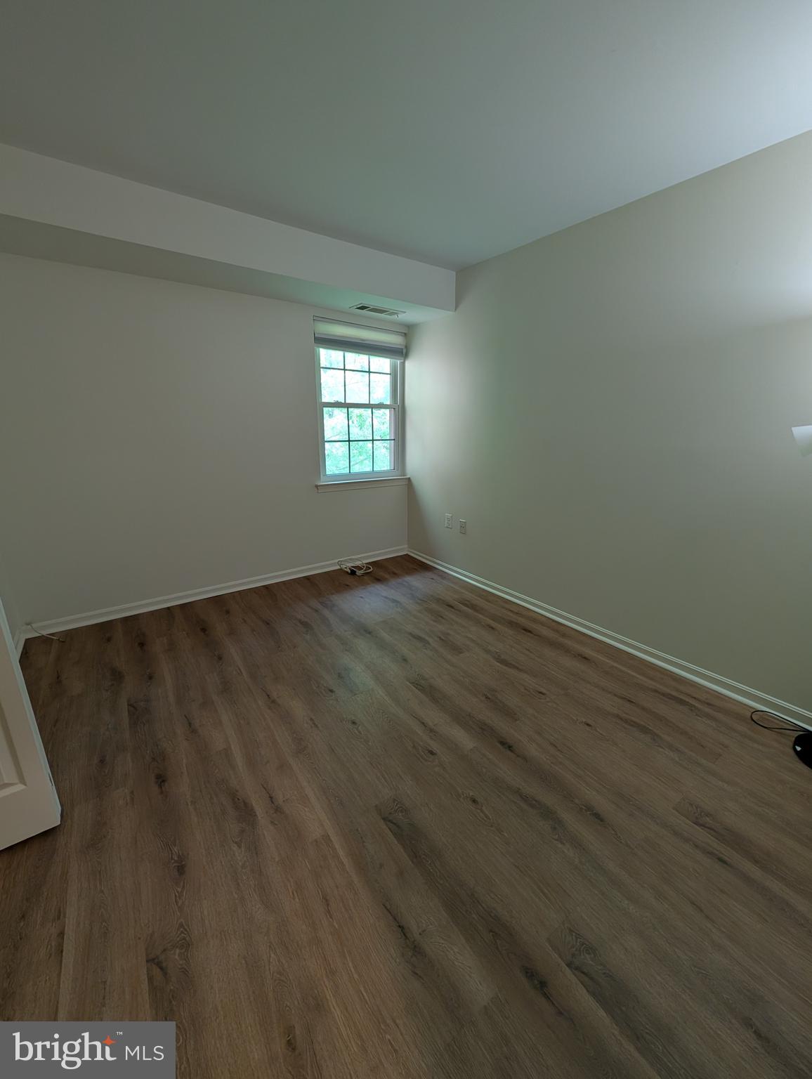 PLYMOUTH GARDENS - Residential Lease