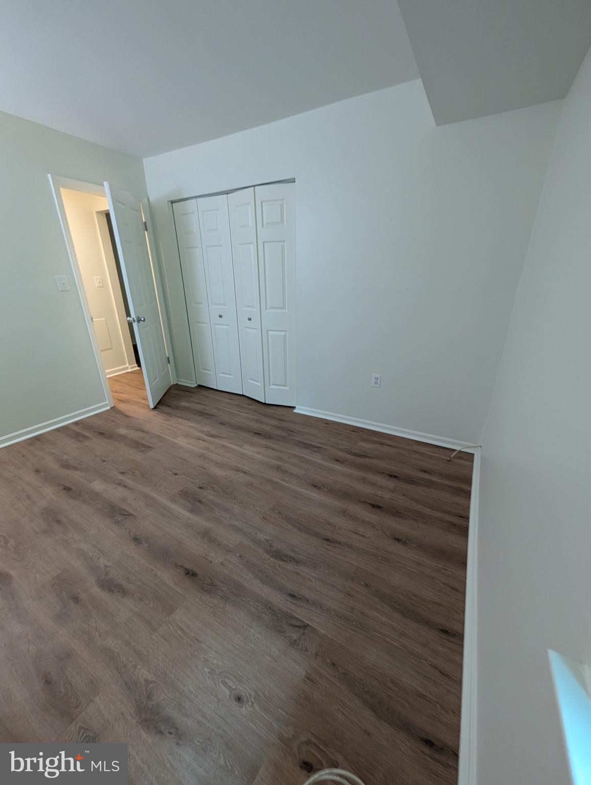 PLYMOUTH GARDENS - Residential Lease