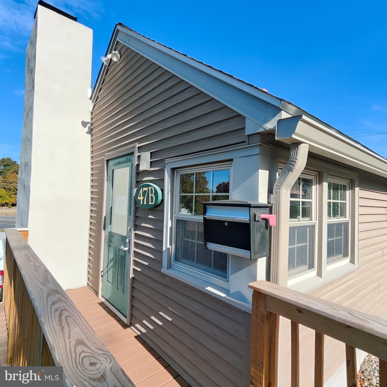 THE COMMONS AT VF - Commercial Lease